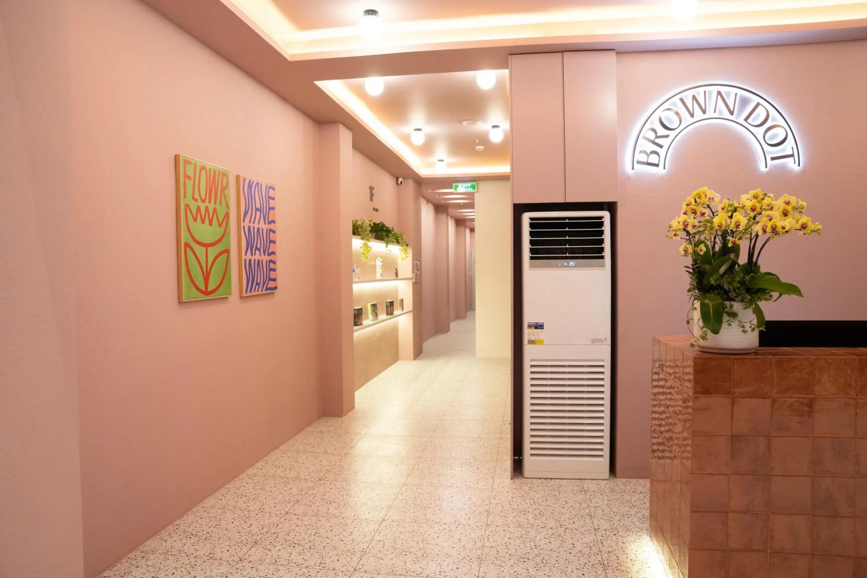 Lobby or reception in Brown Dot Hotel Saigon Airport