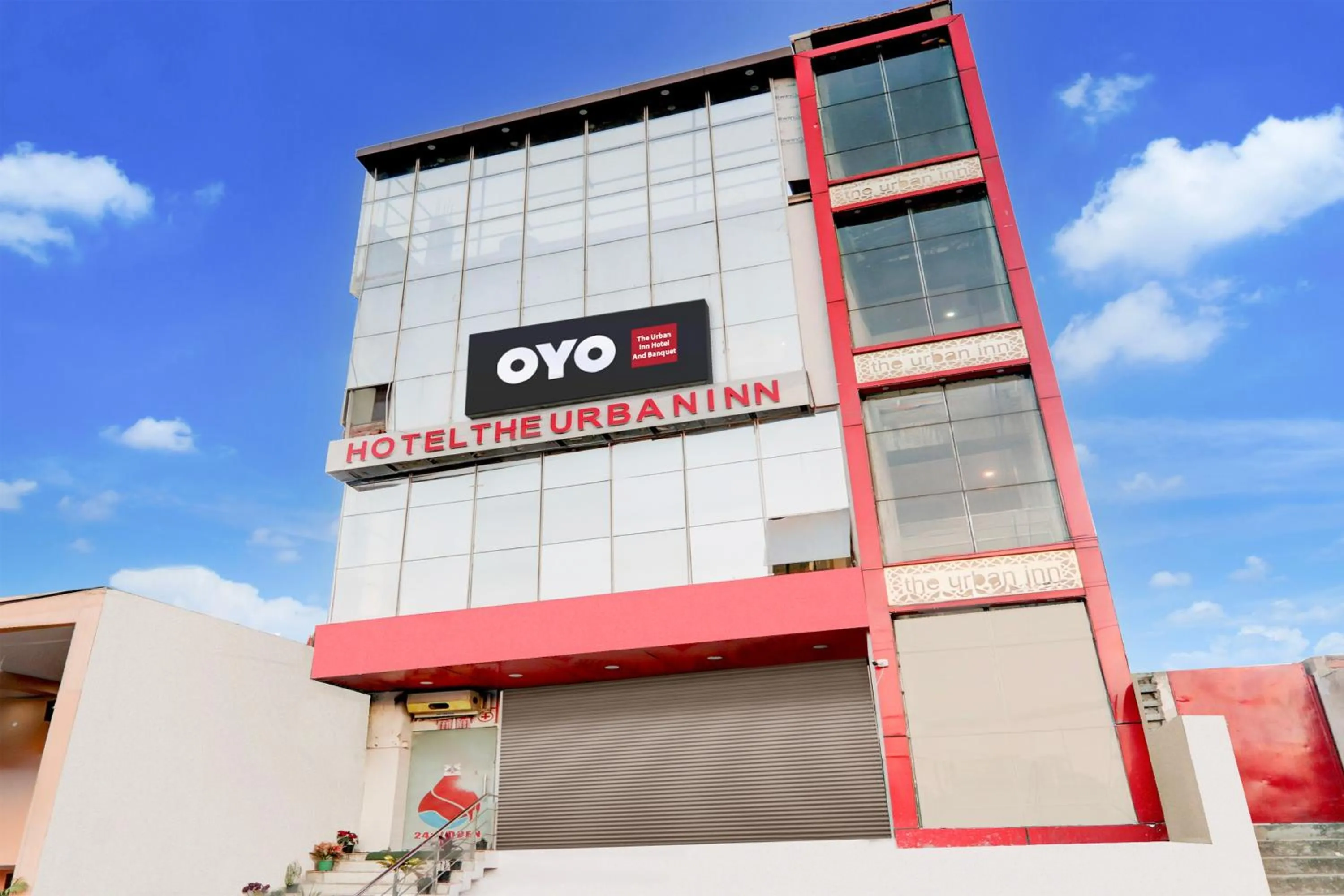 Facade/entrance in Hotel O The urban inn hotel and banquet