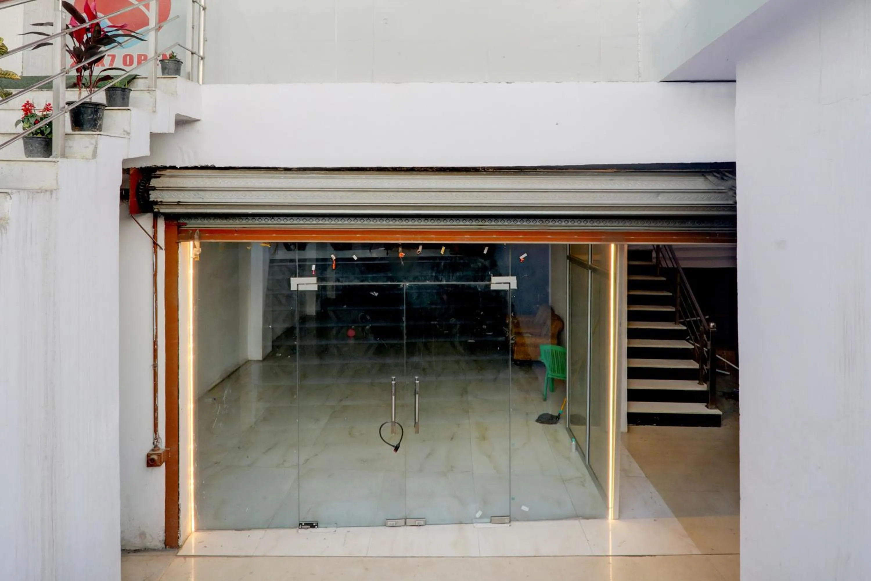 Facade/entrance in Hotel O The urban inn hotel and banquet