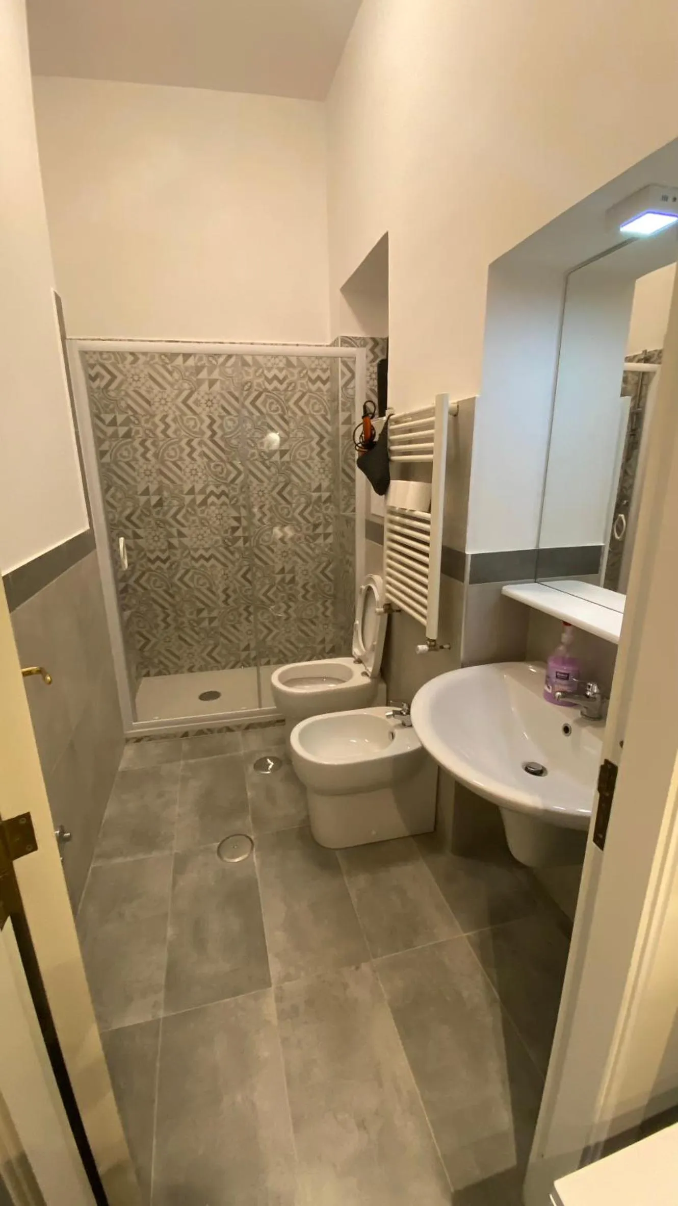 Bathroom in Petros rooms&apartments