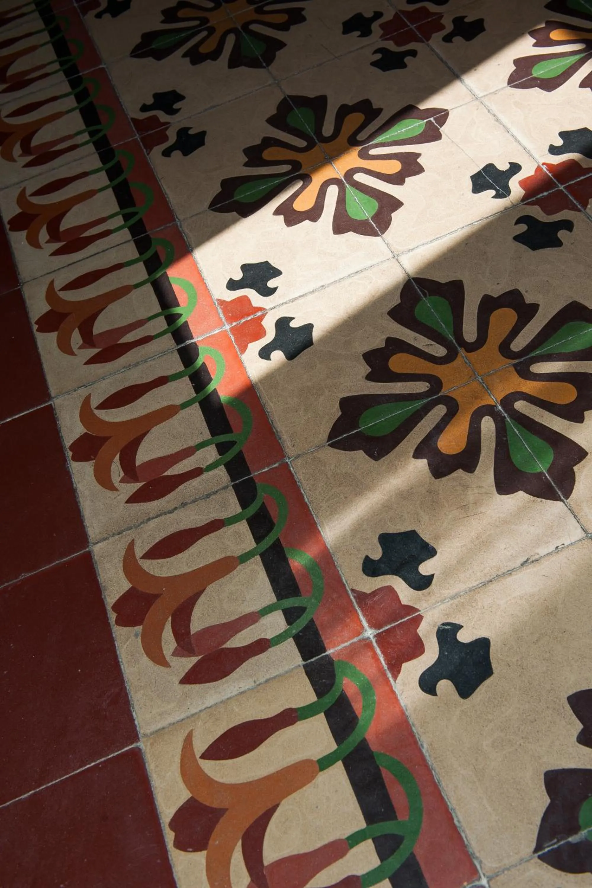 Decorative detail in Umberto 33