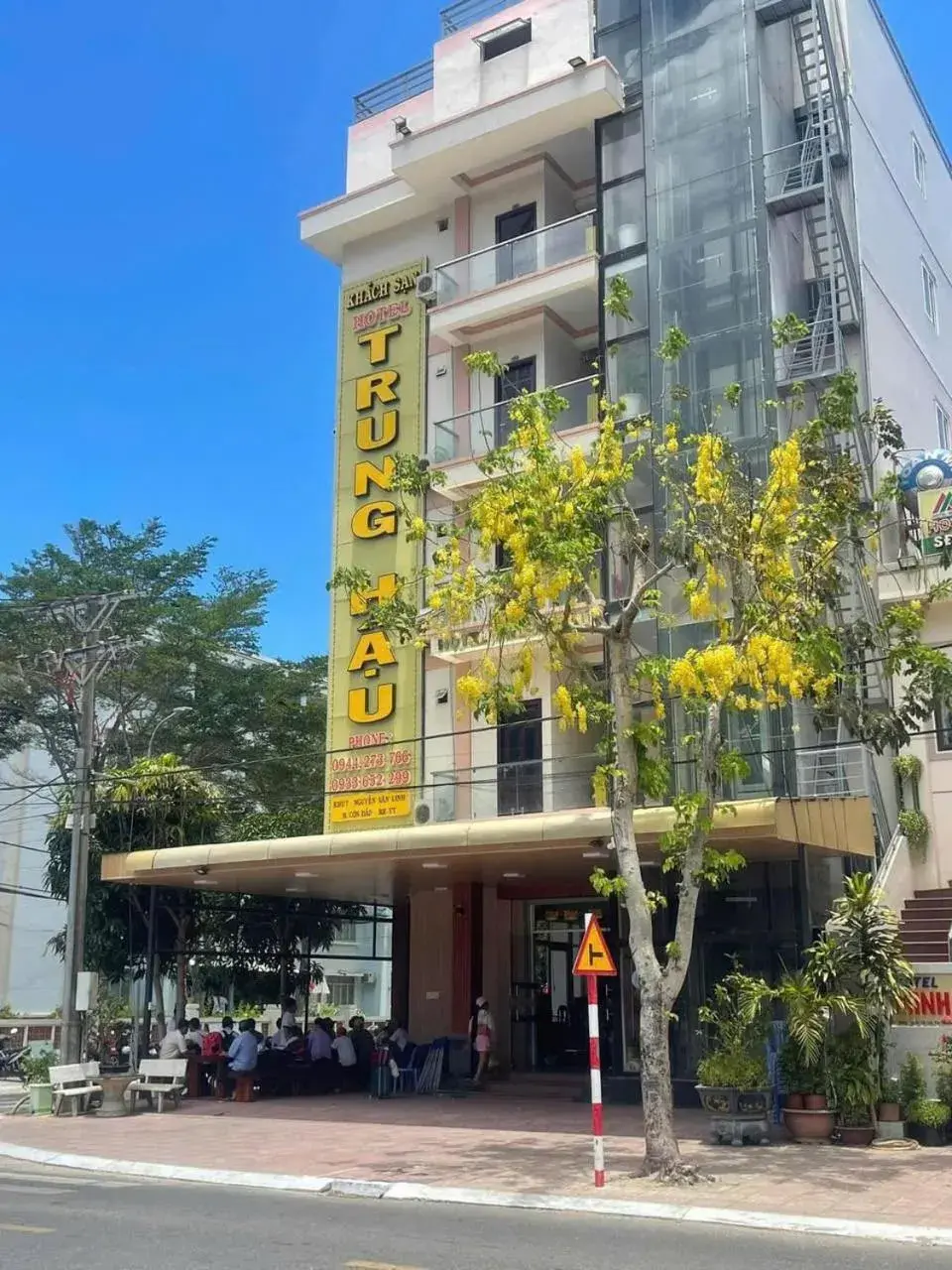 Trung Hậu Hotel Trung Hậu Hotel