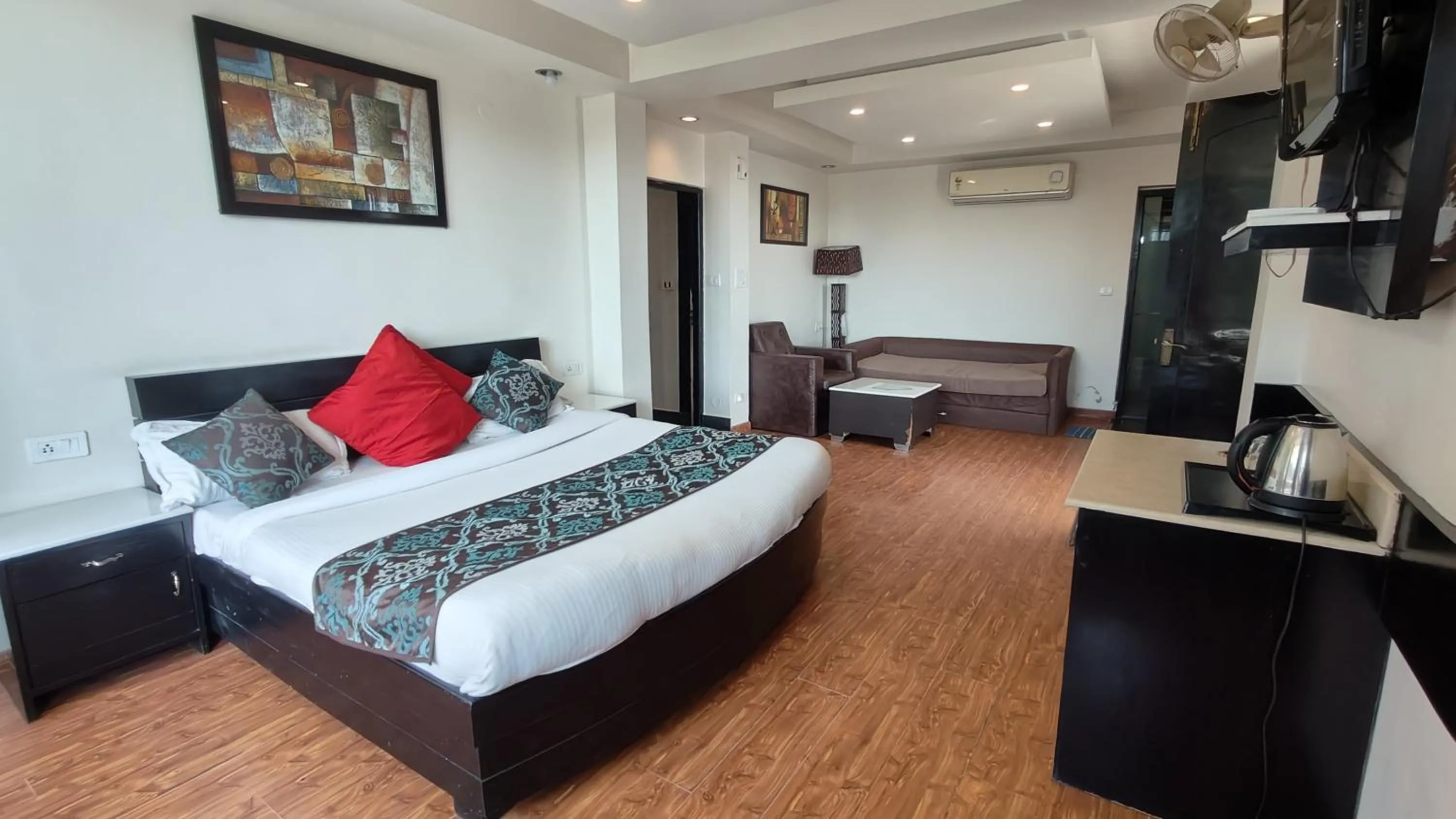Executive Suite in Hotel Jungle Hut
