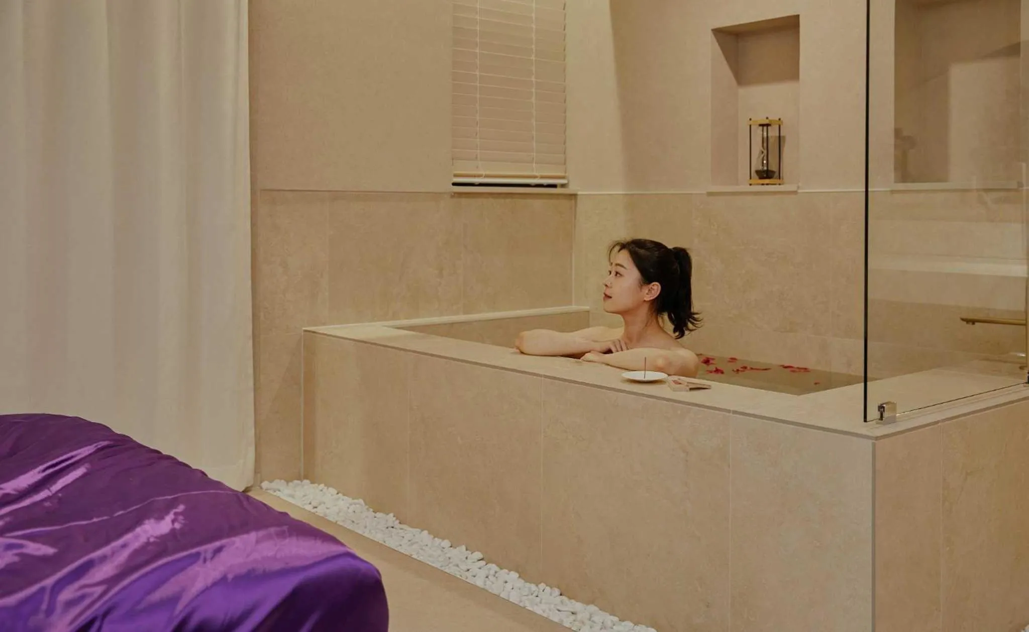 Hot Tub in Stay Passport Morocco Spa Incheon Songdo