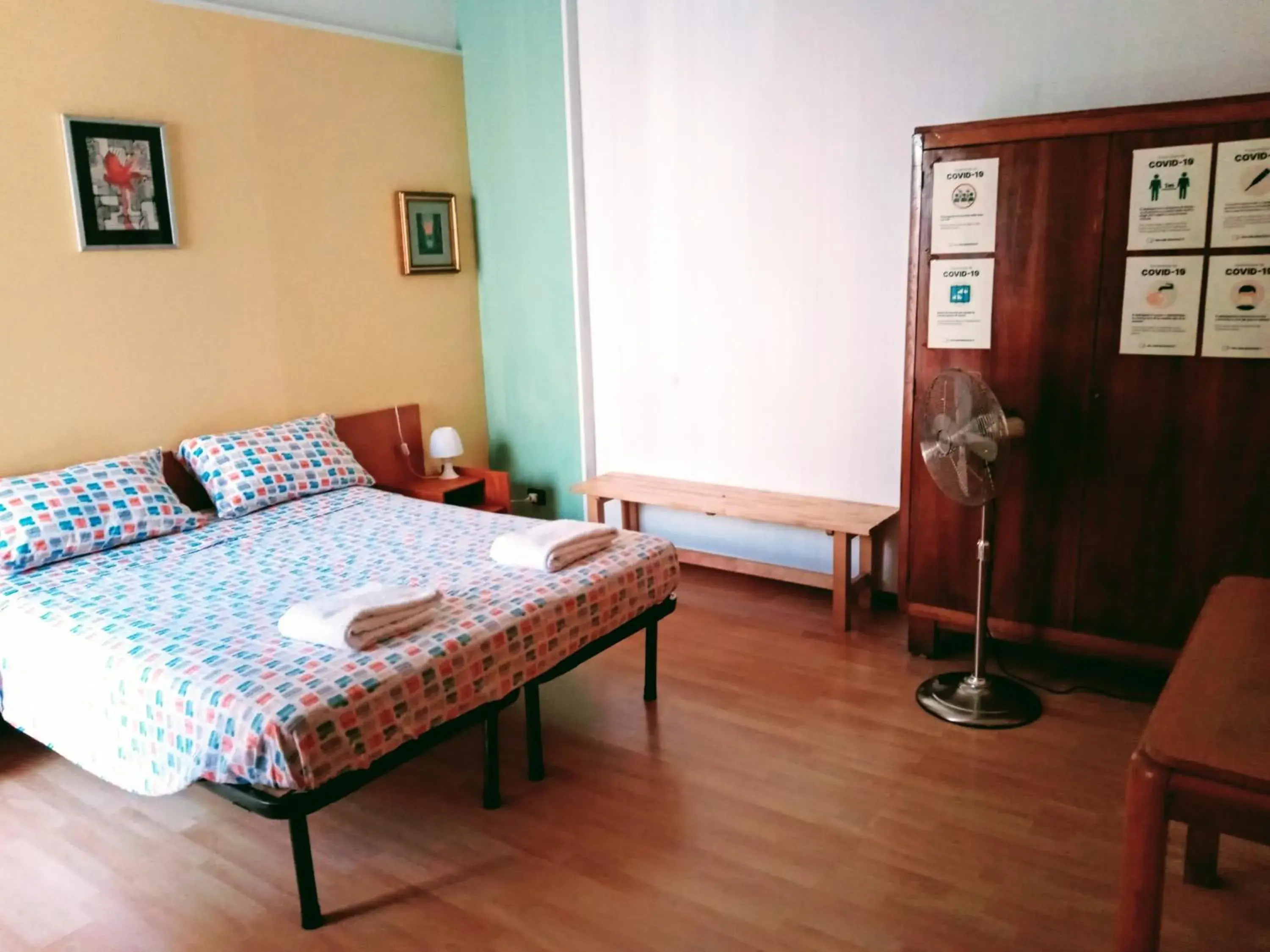 Large Double or Twin Room with Shared Bathroom - single occupancy in B&B Fenice Barocca Large Double or Twin Room with Shared Bathroom - single occupancy in B&B Fenice Barocca