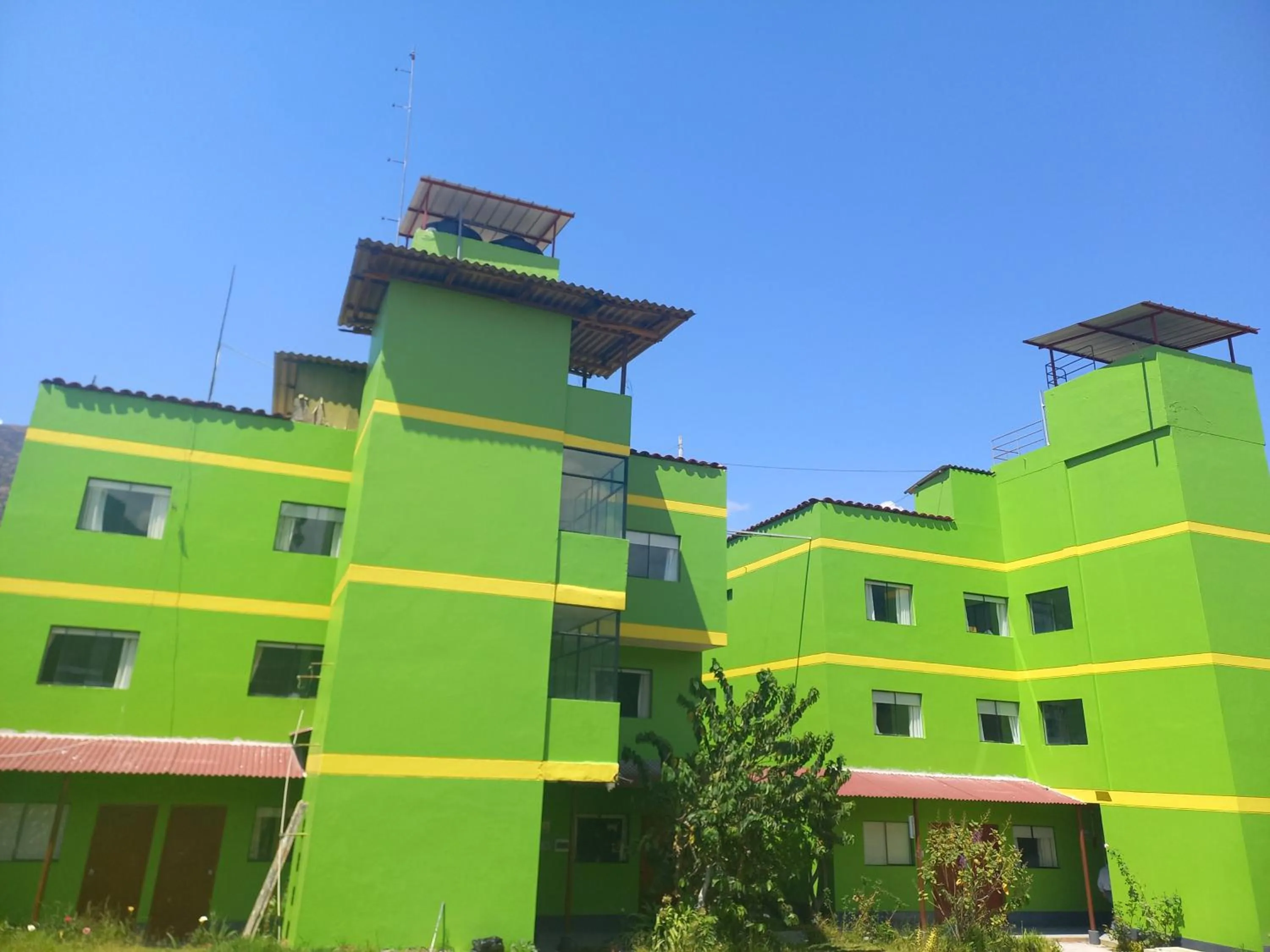 Property building in Hotel COMTUCAR