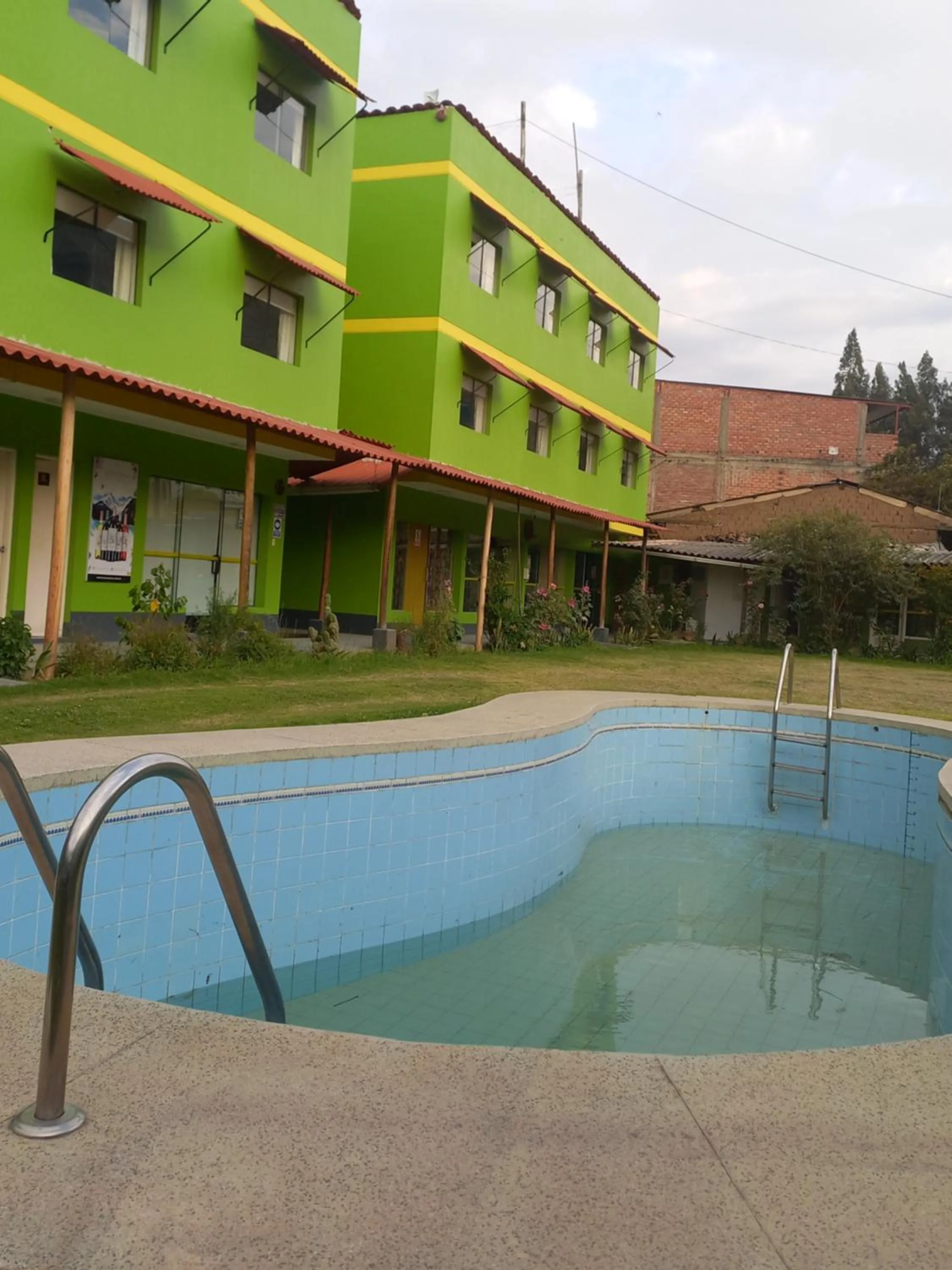 Property building in Hotel COMTUCAR