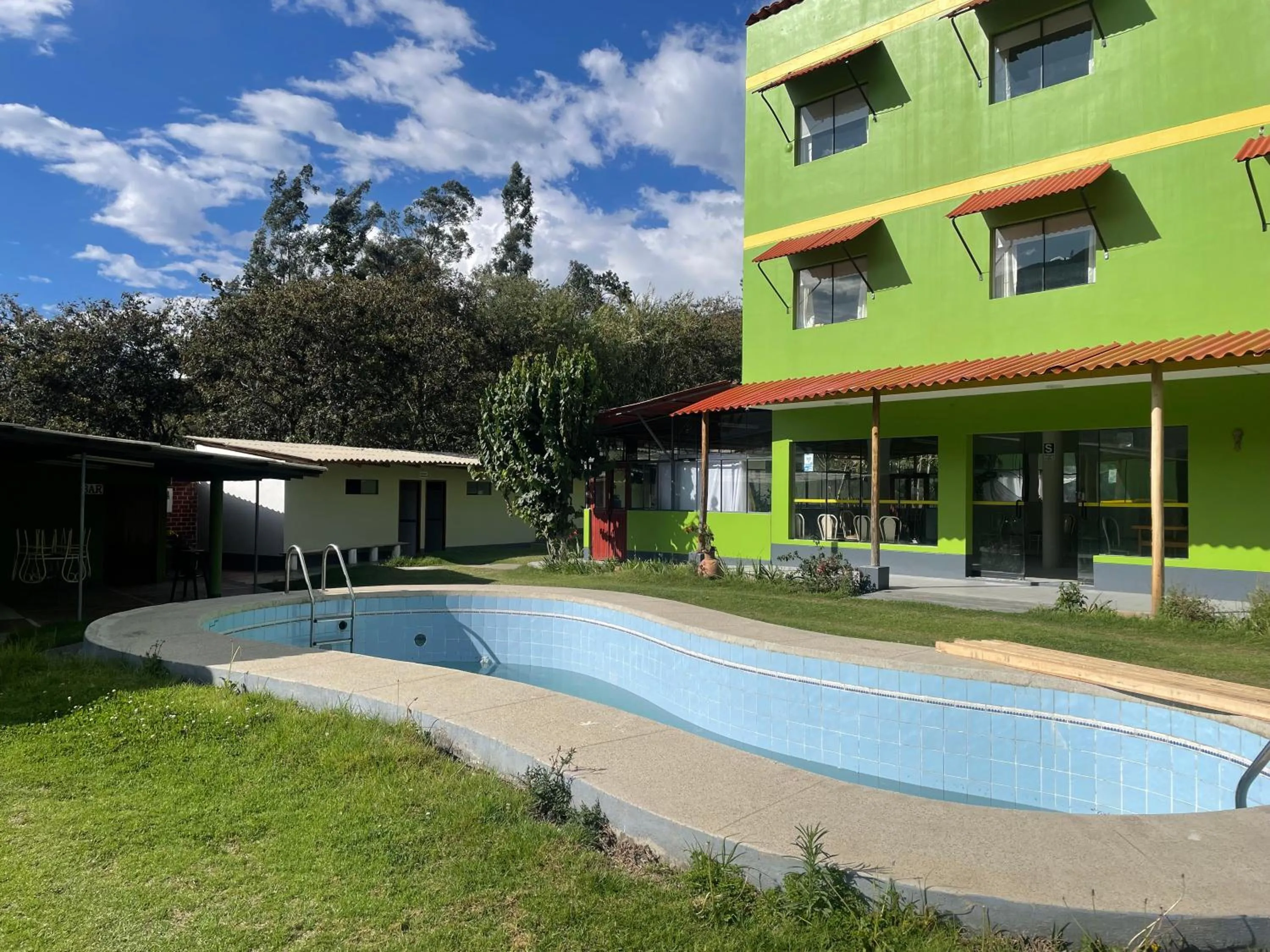 Pool view in Hotel COMTUCAR
