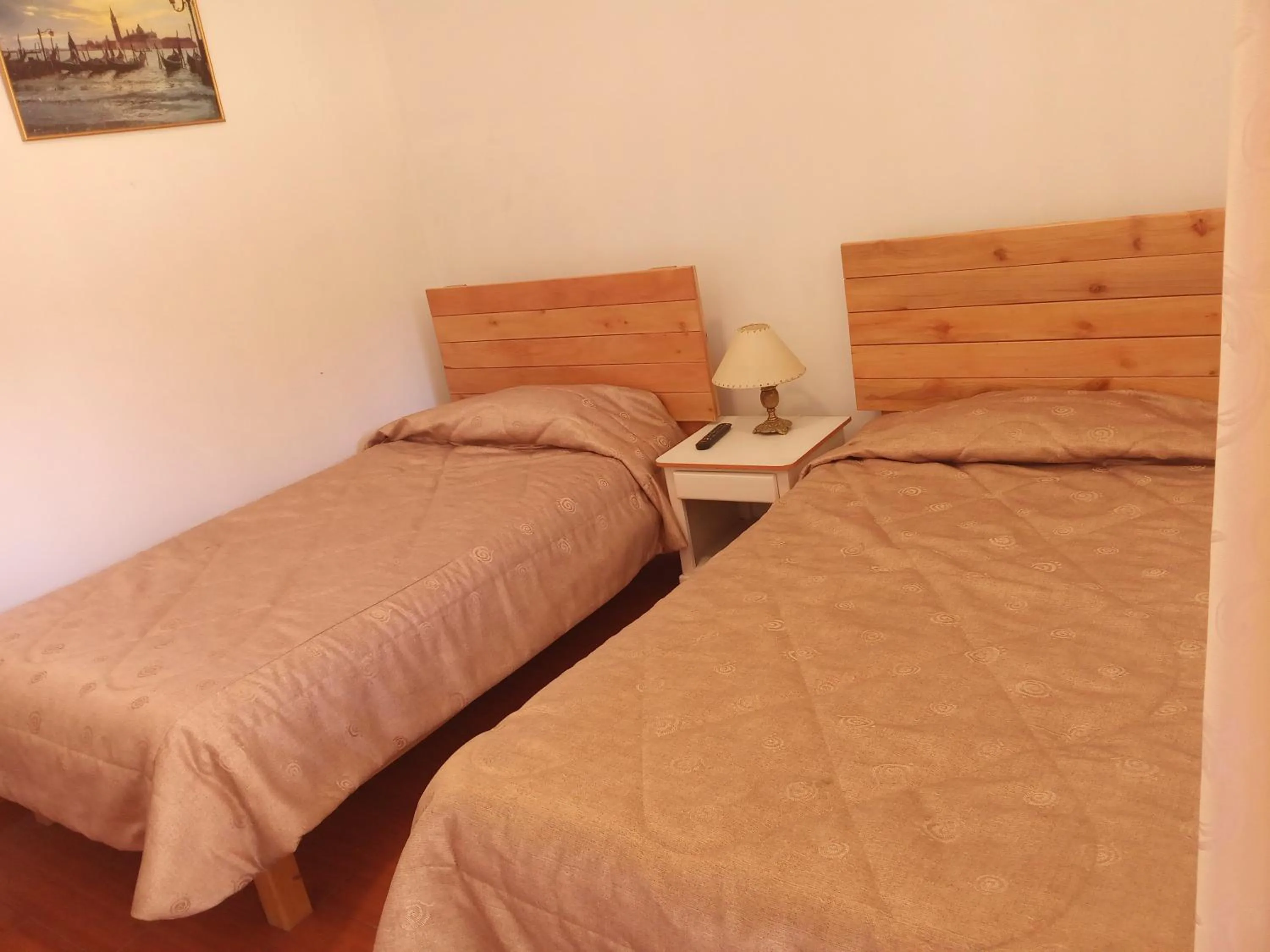Bedroom, Bed in Hotel COMTUCAR