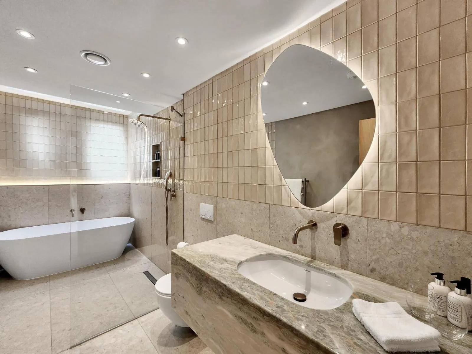 Shower in Botany House Boutique Retreat