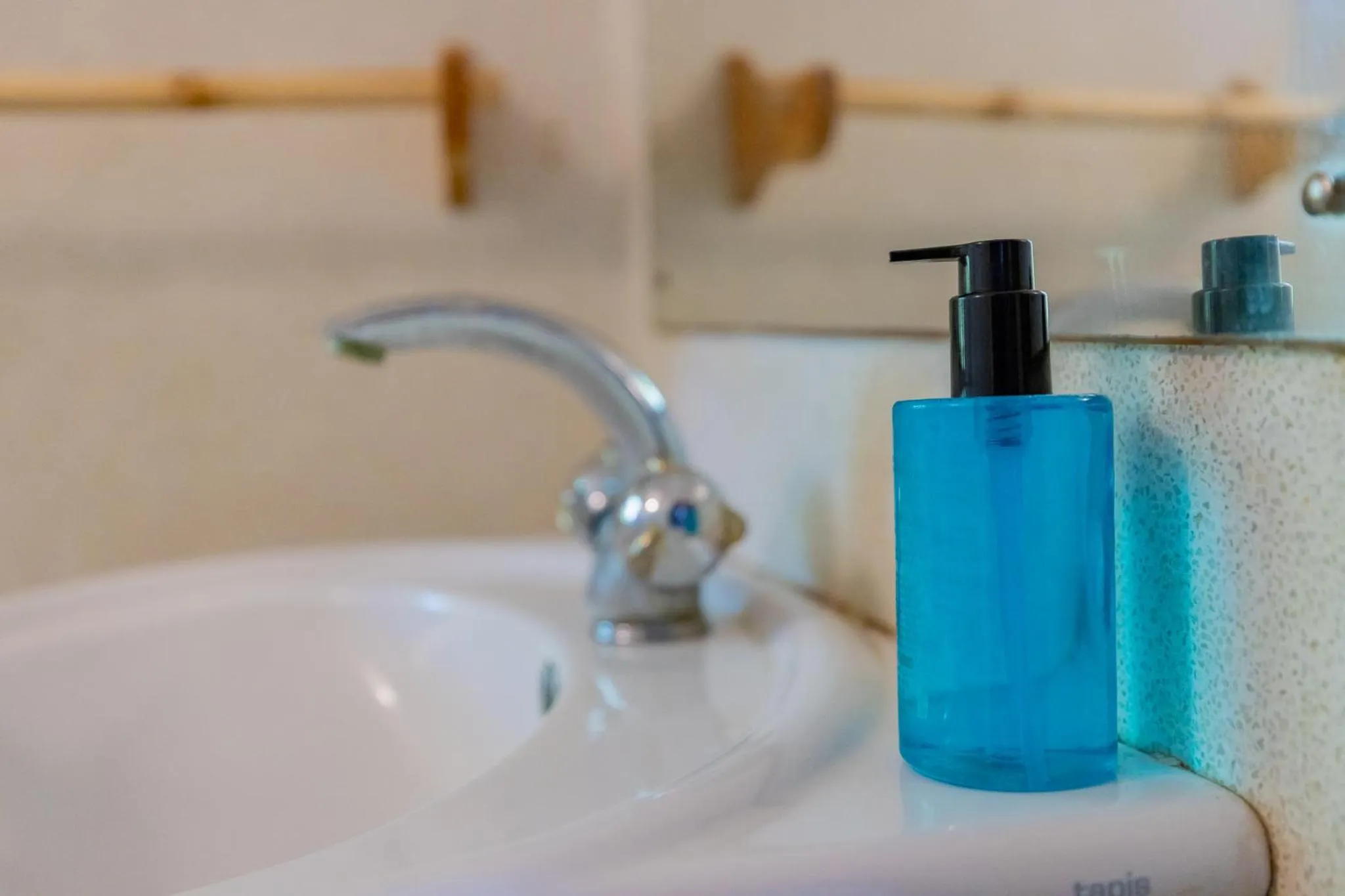 Shower in Silver Rock Boutique Resort by Mokawa - Hotel & Apartments