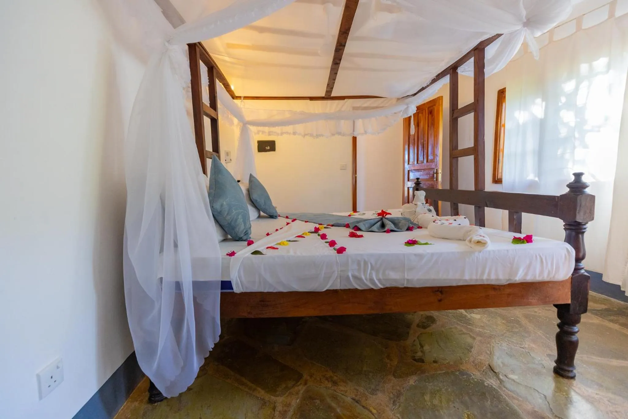 Bedroom, Bed in Silver Rock Boutique Resort by Mokawa - Hotel & Apartments