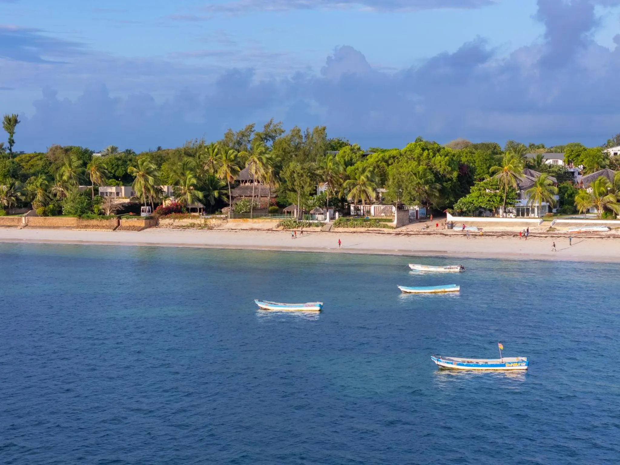 Beach in Silver Rock Boutique Resort by Mokawa - Hotel & Apartments