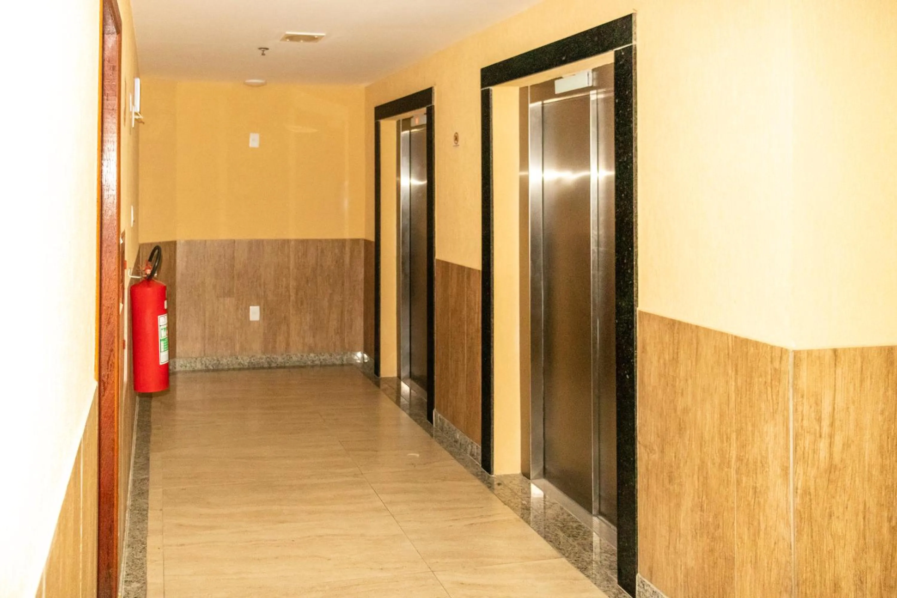 elevator in Mediterrane Hotel by Castelo Itaipava