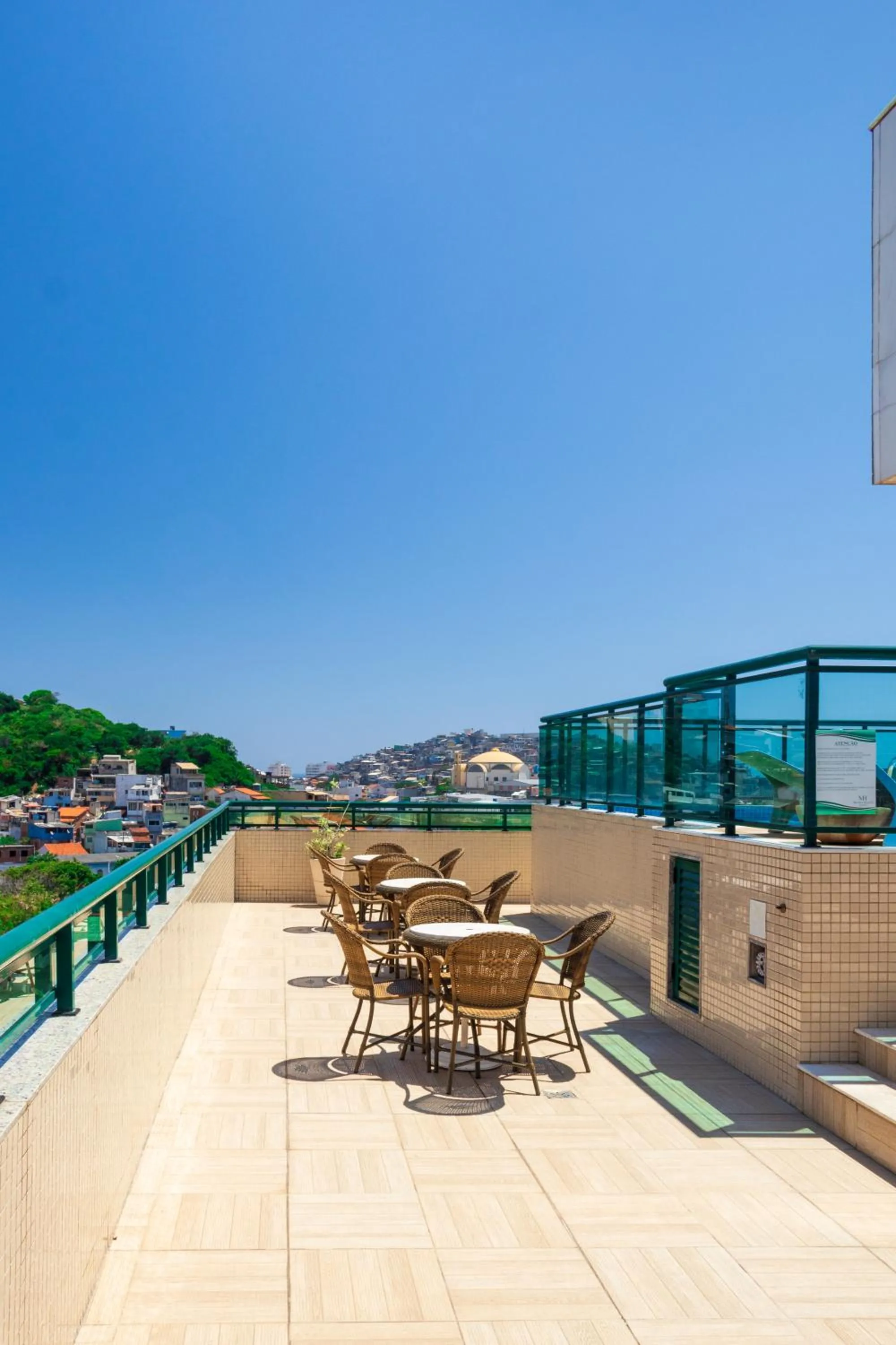 Patio in Mediterrane Hotel by Castelo Itaipava