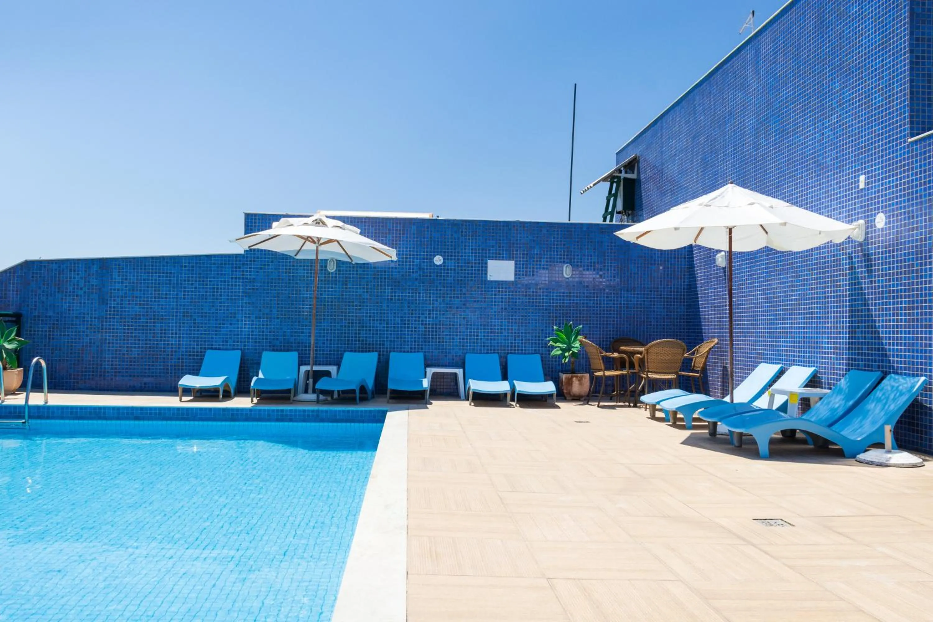 Swimming pool in Mediterrane Hotel by Castelo Itaipava