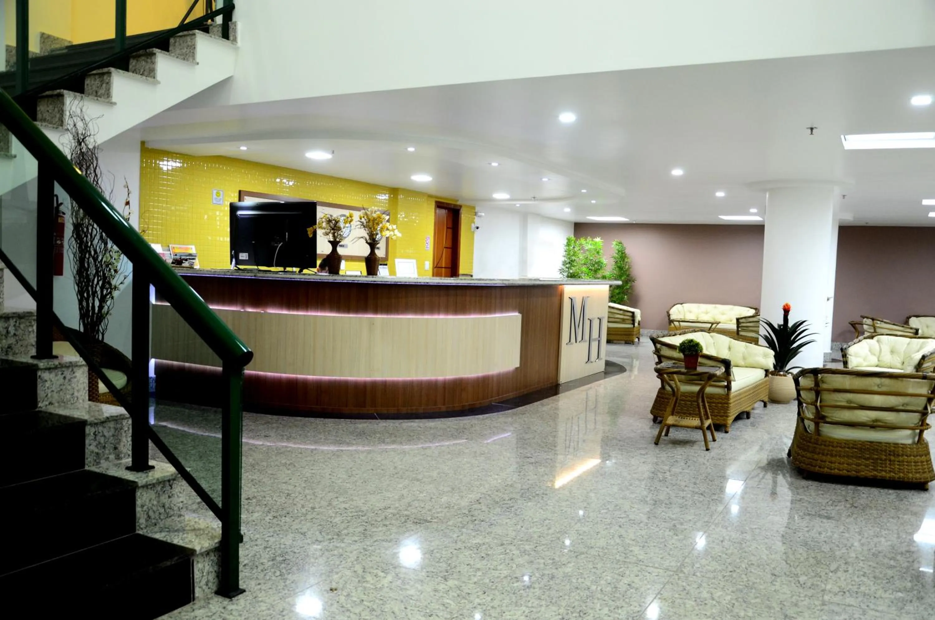 Lobby or reception in Mediterrane Hotel by Castelo Itaipava