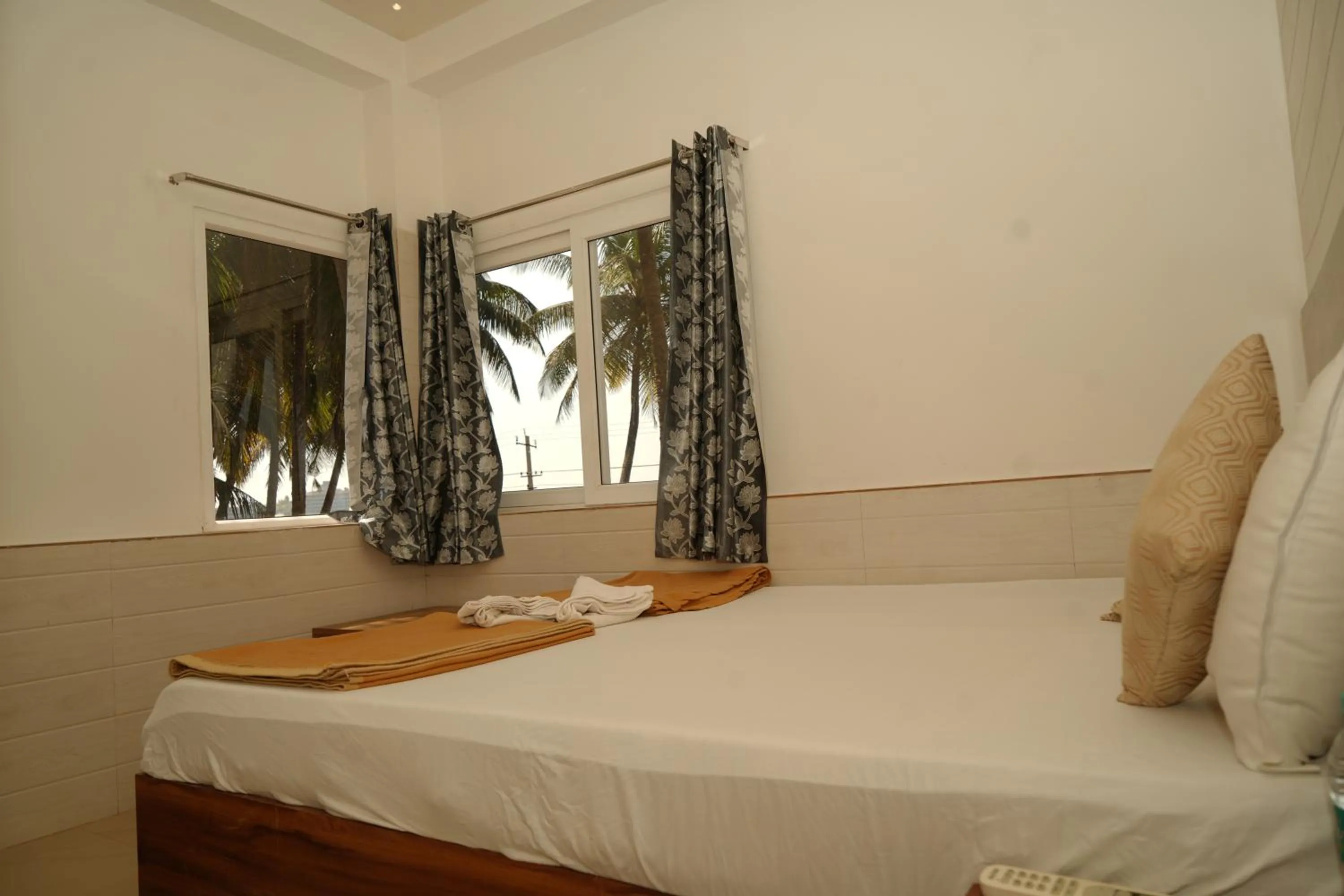 Bed in Amani Beach Homestay
