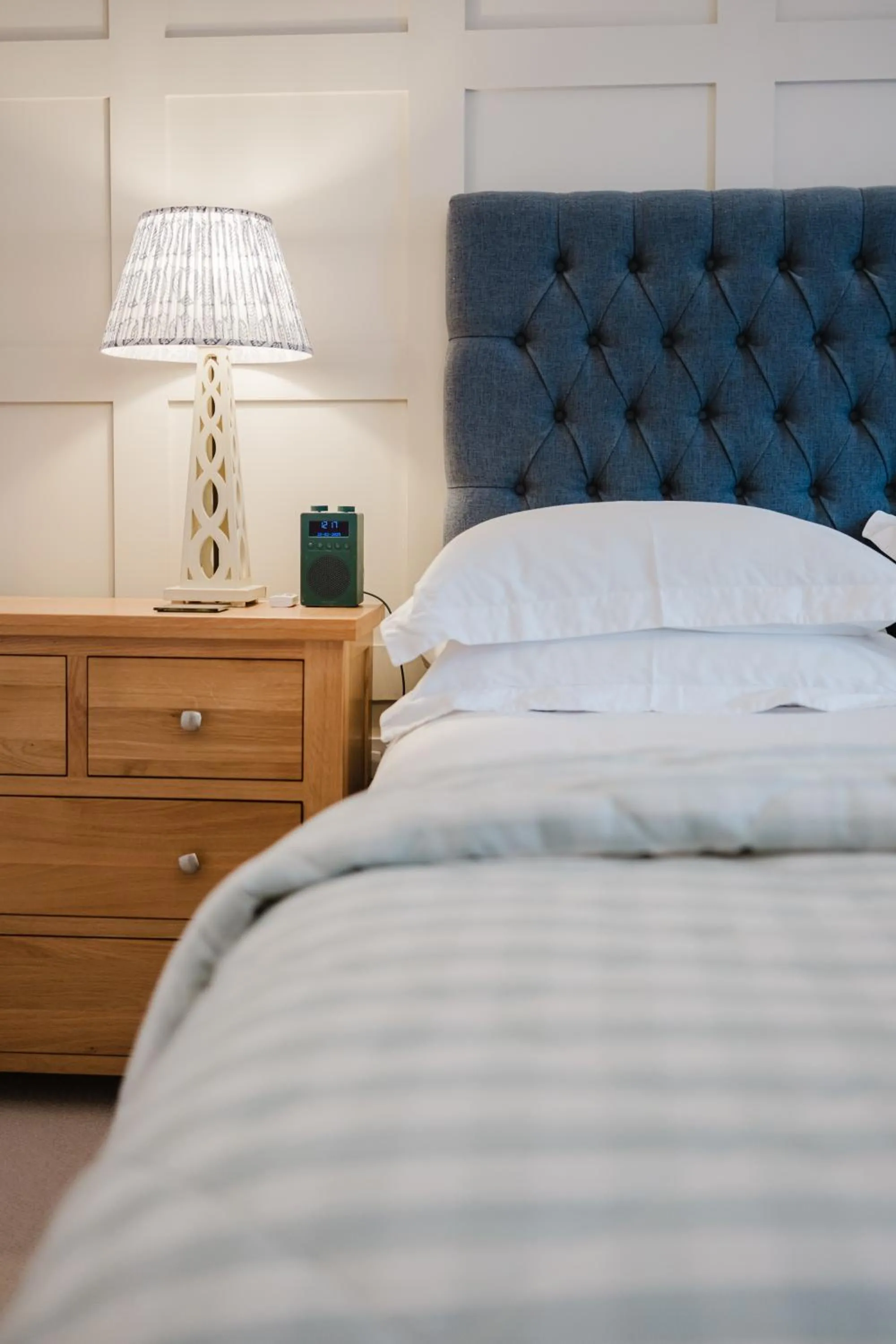 Bed in Stylish Retreat with Private Garden in Tetbury