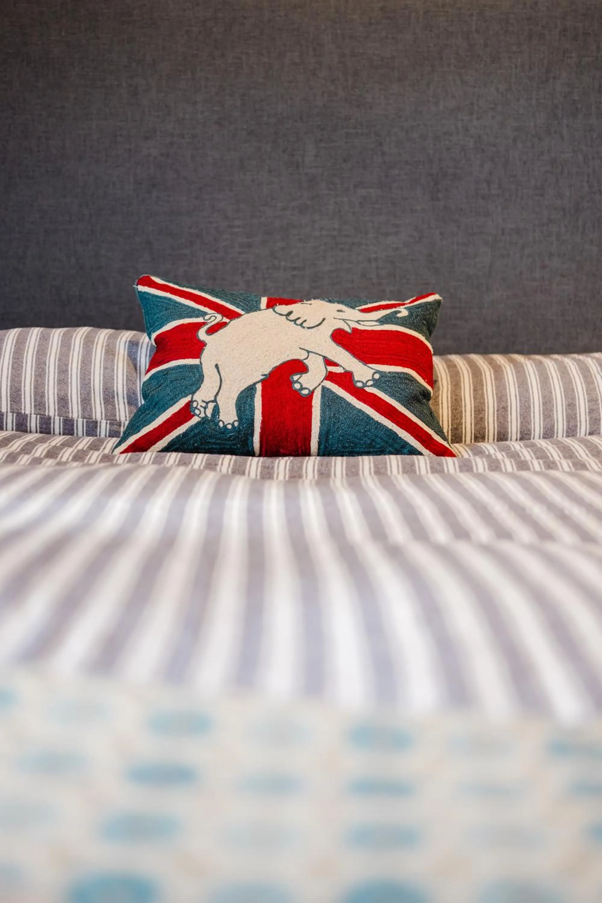 Bed in Stylish Retreat with Private Garden in Tetbury