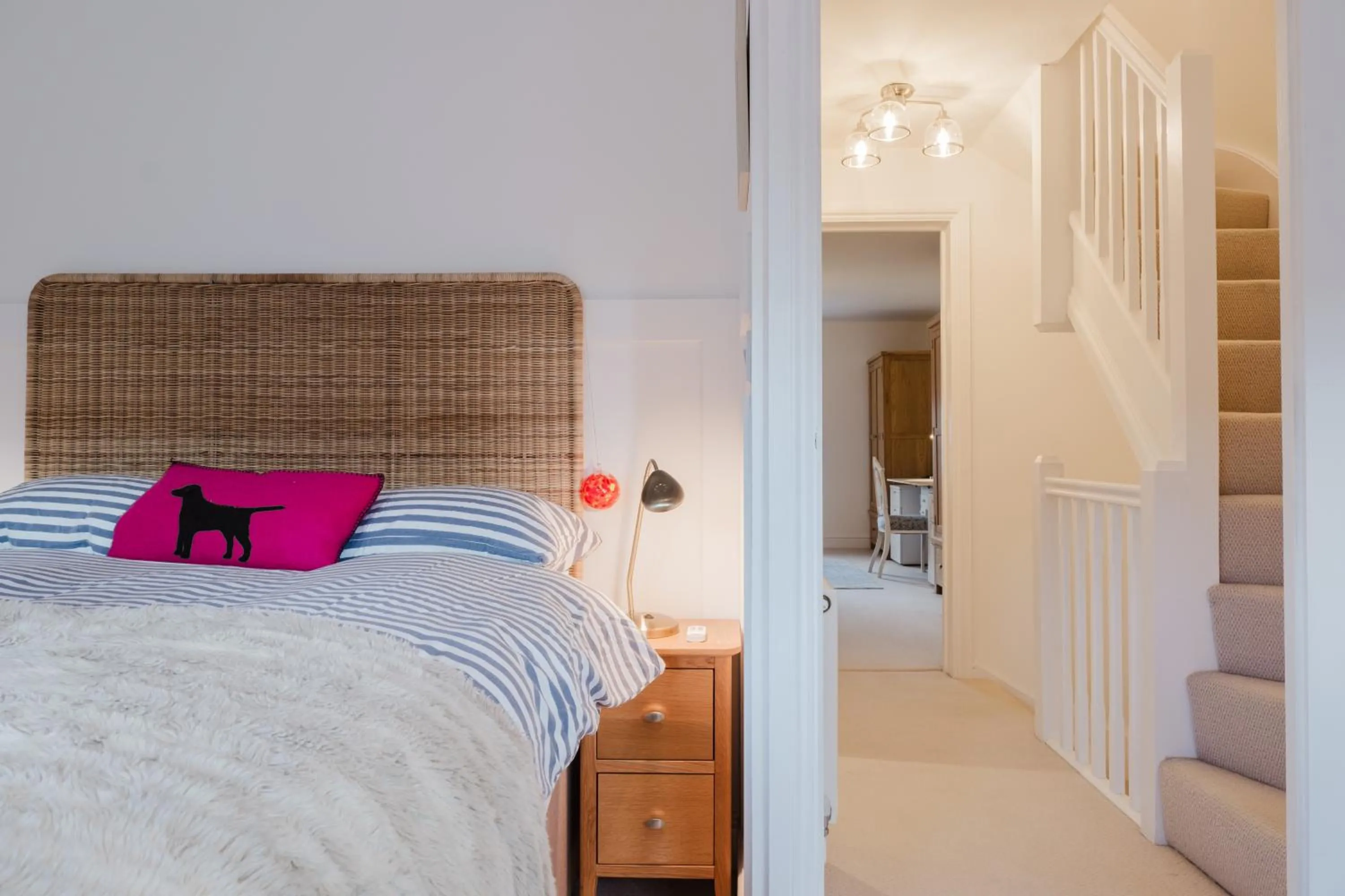 Bed in Stylish Retreat with Private Garden in Tetbury