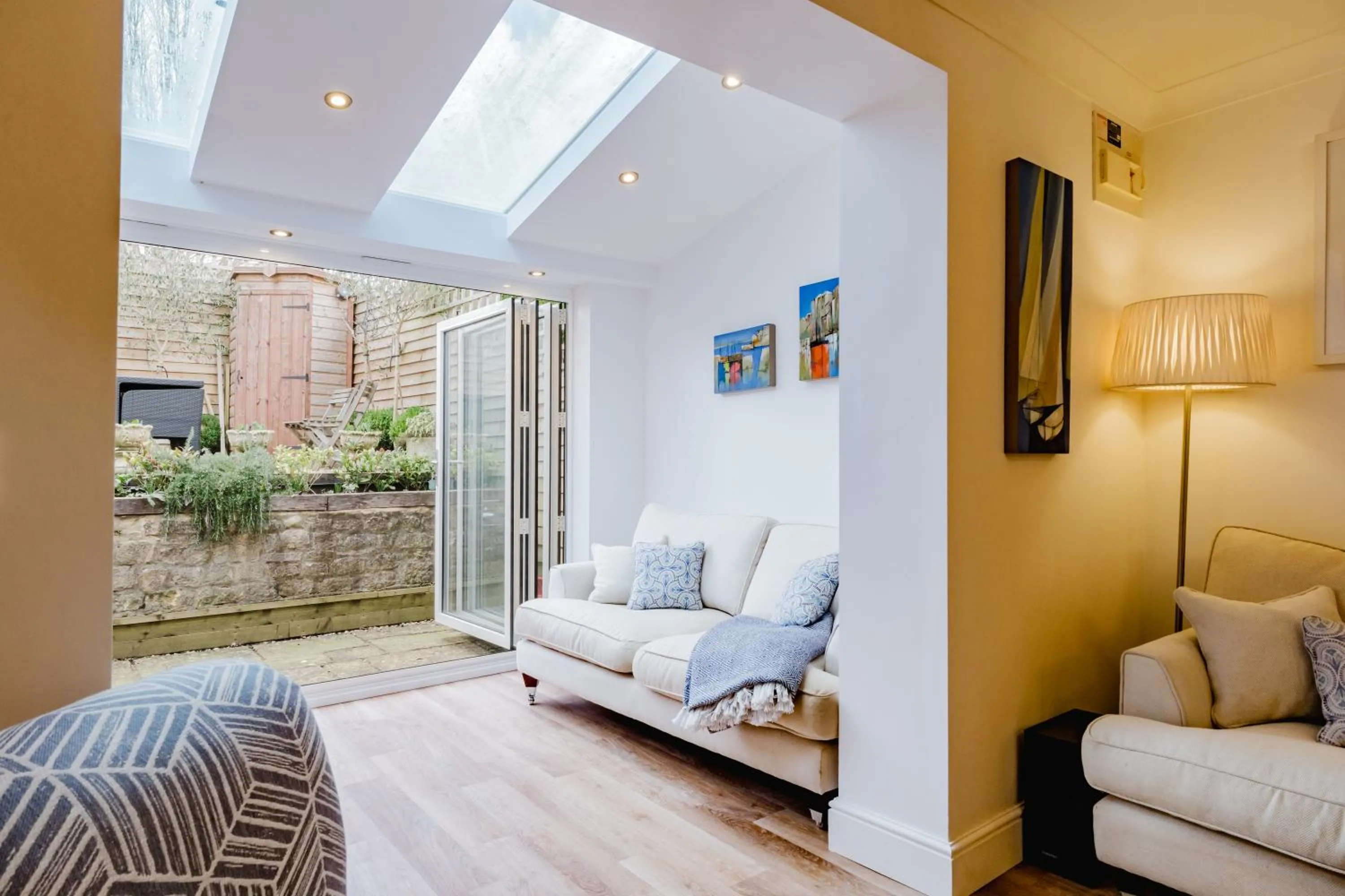 Stylish Retreat with Private Garden in Tetbury