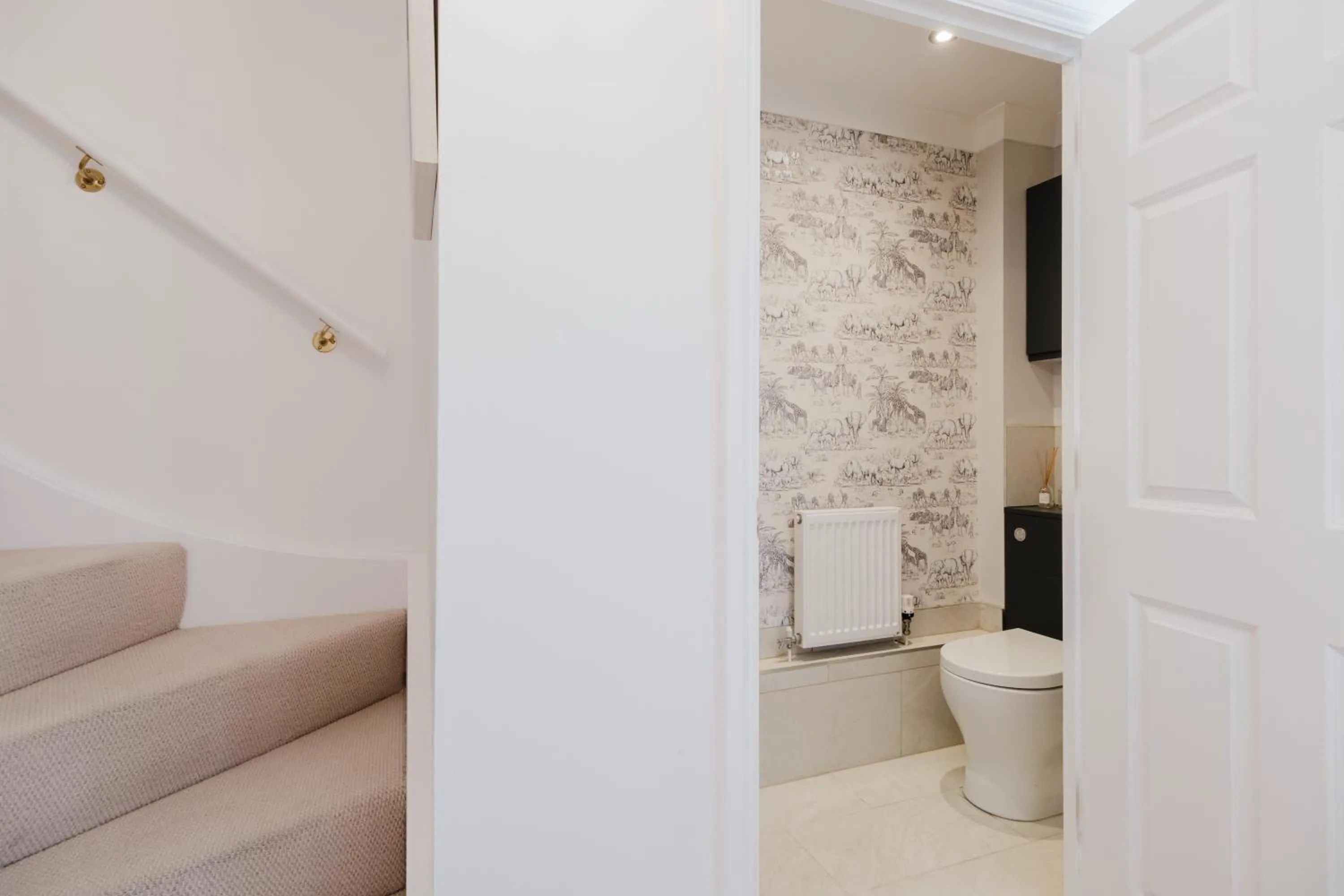 Stylish Retreat with Private Garden in Tetbury