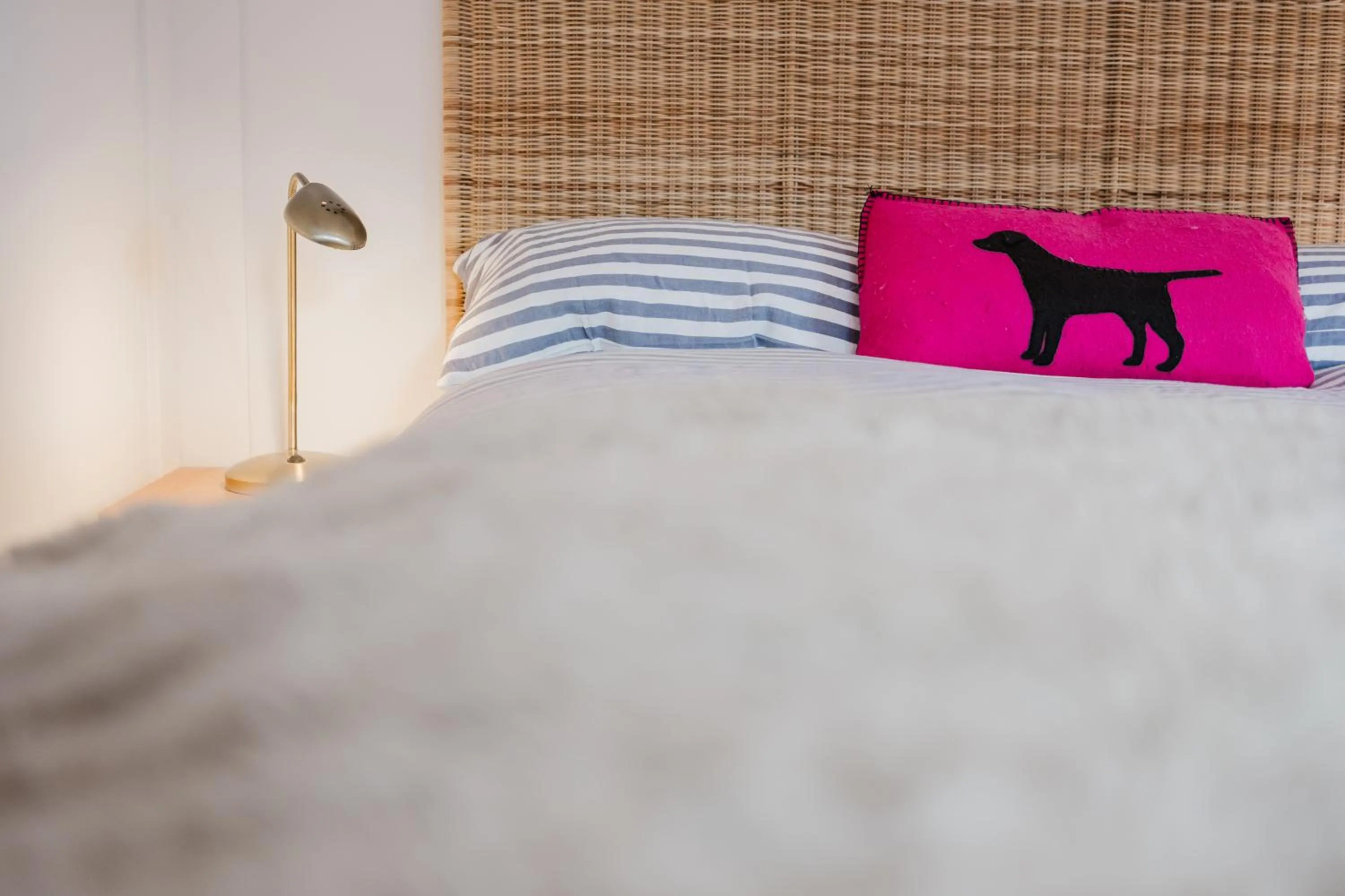 Bed in Stylish Retreat with Private Garden in Tetbury