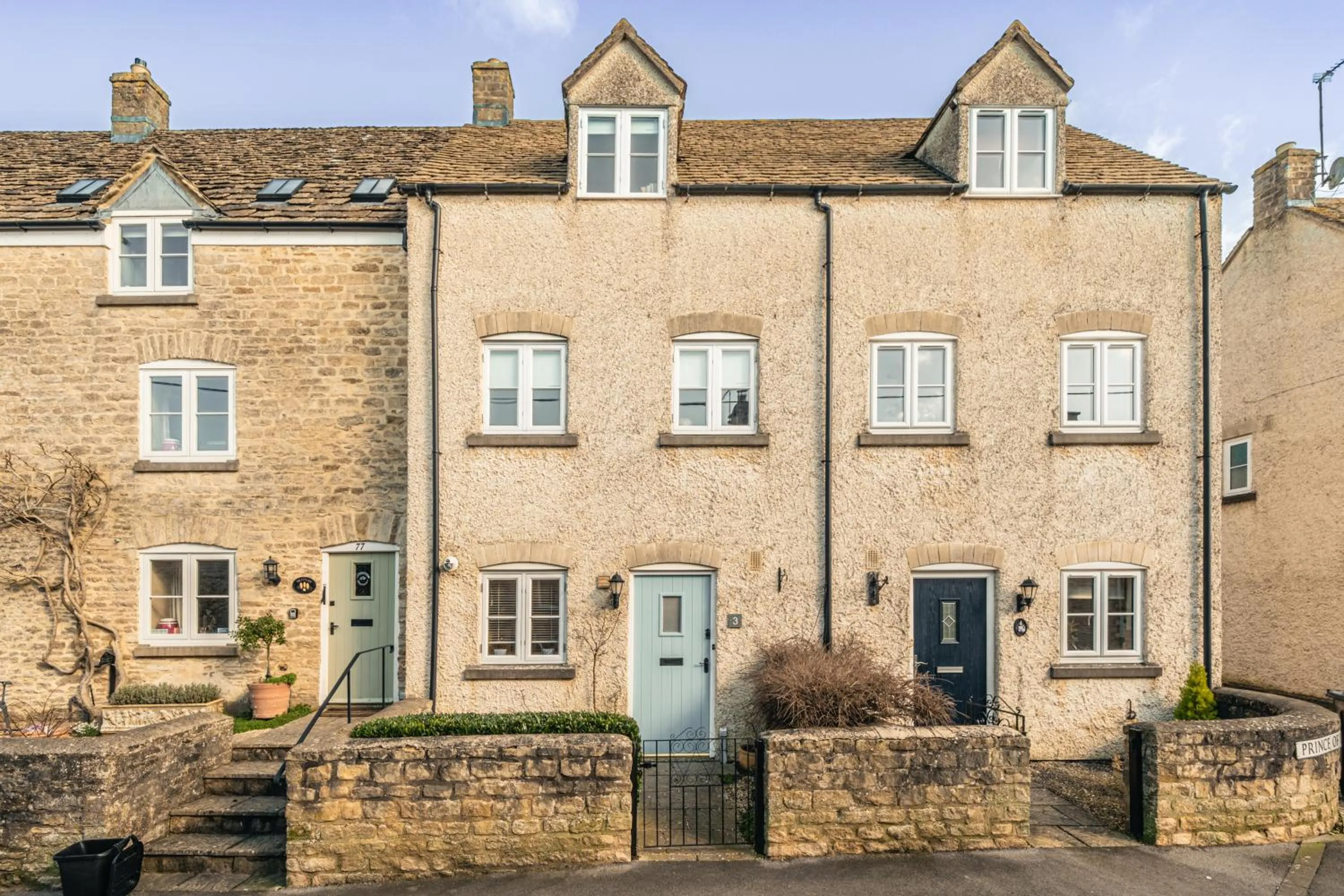 Stylish Retreat with Private Garden in Tetbury