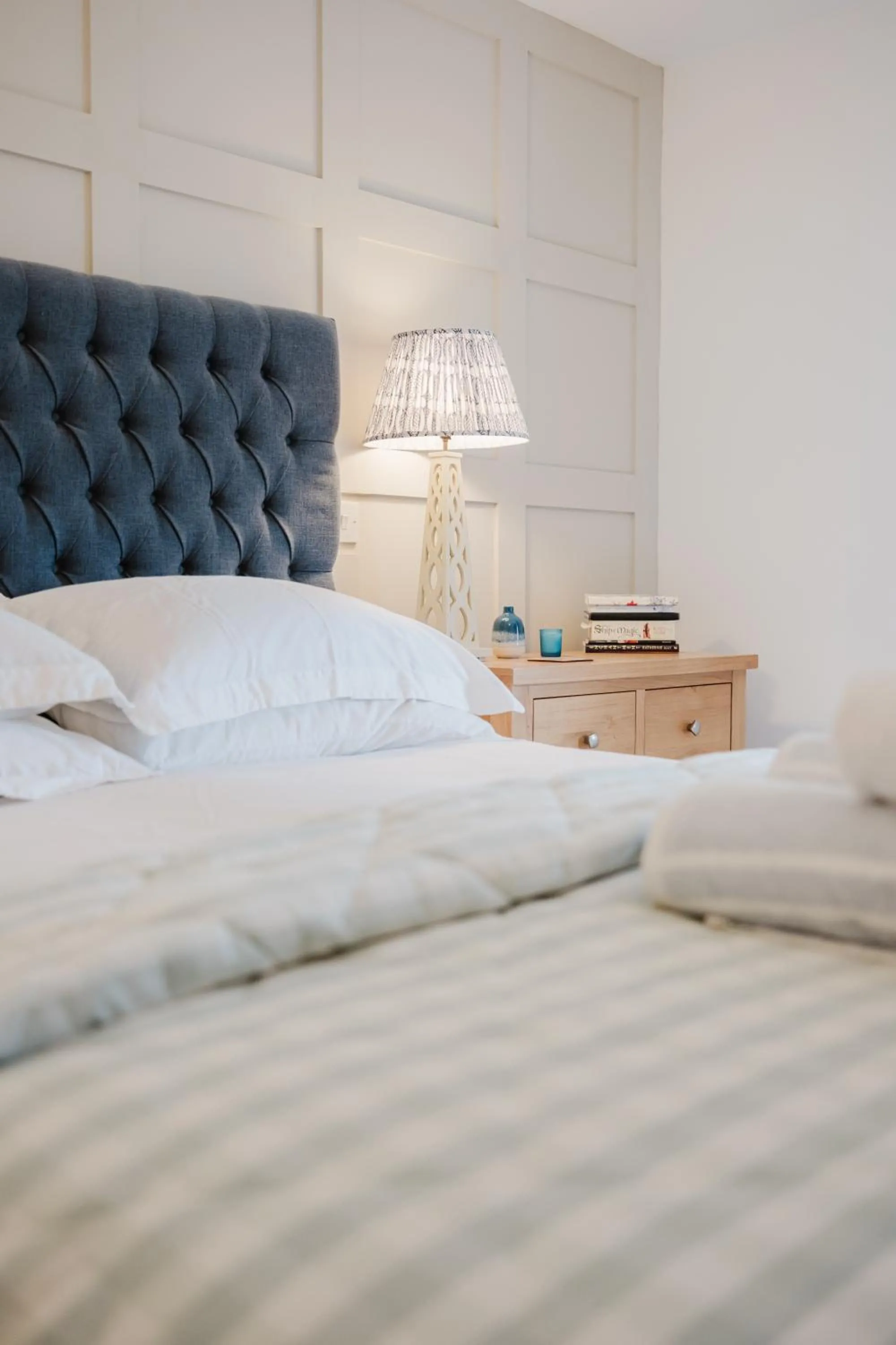 Bed in Stylish Retreat with Private Garden in Tetbury