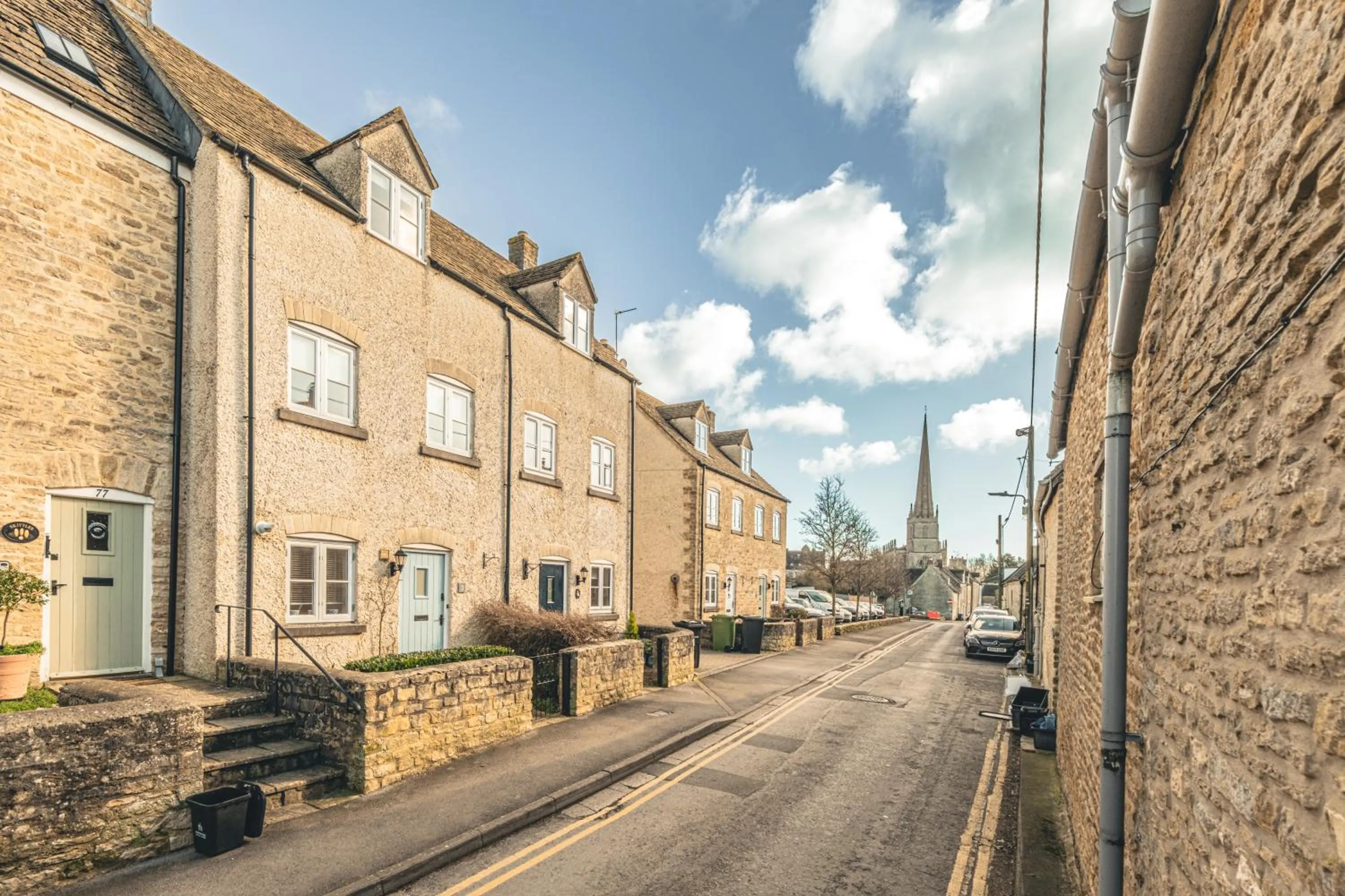 Stylish Retreat with Private Garden in Tetbury