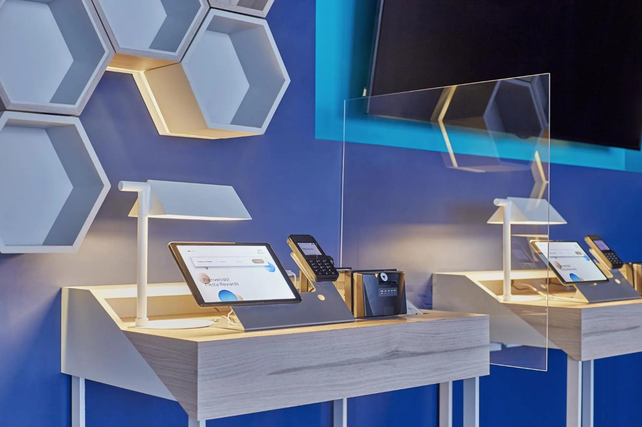 Lobby or reception in One Periferico Sur