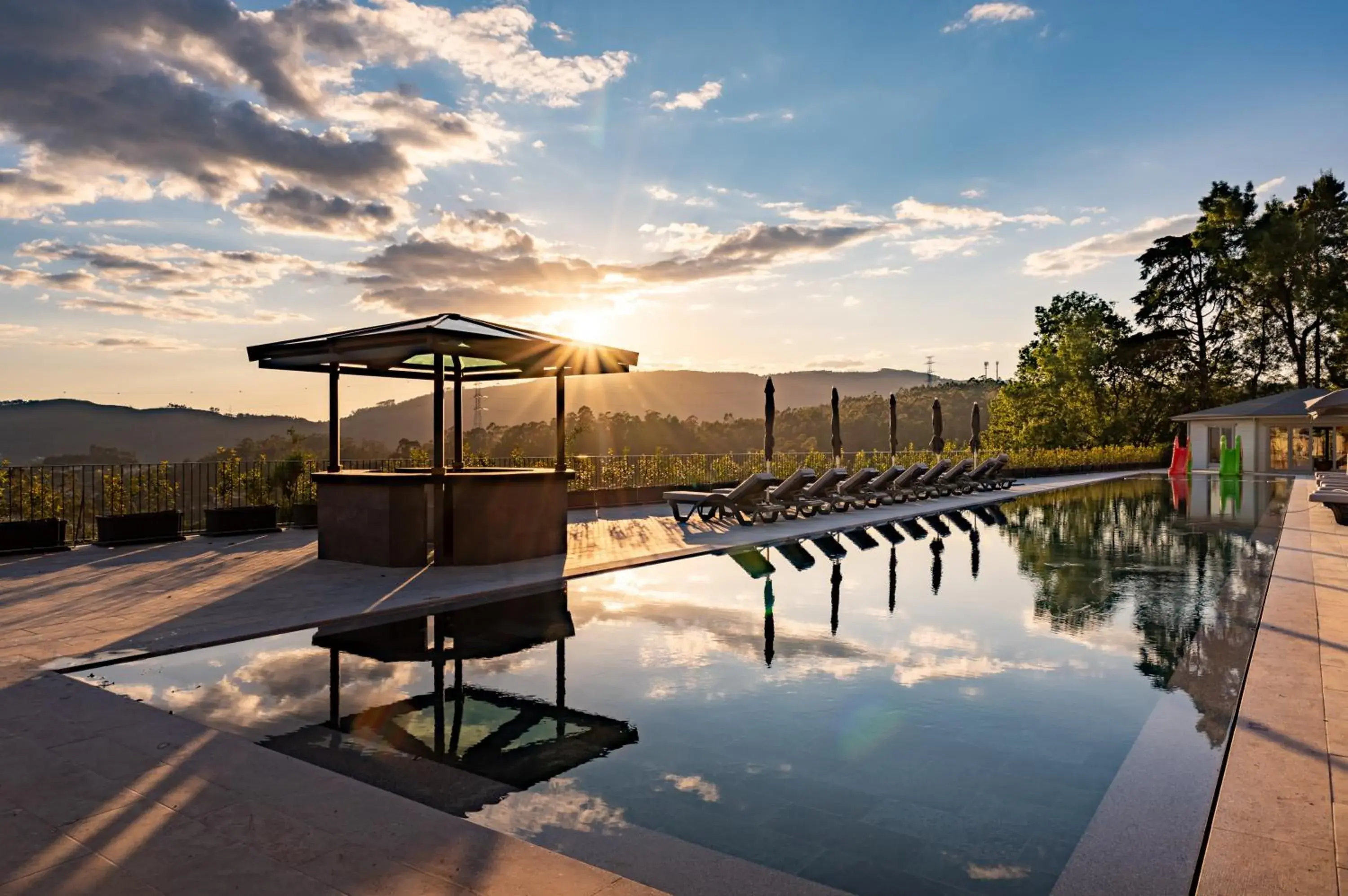 Swimming pool in Vila Gale Collection Ponte de Lima Swimming pool in Vila Gale Collection Ponte de Lima