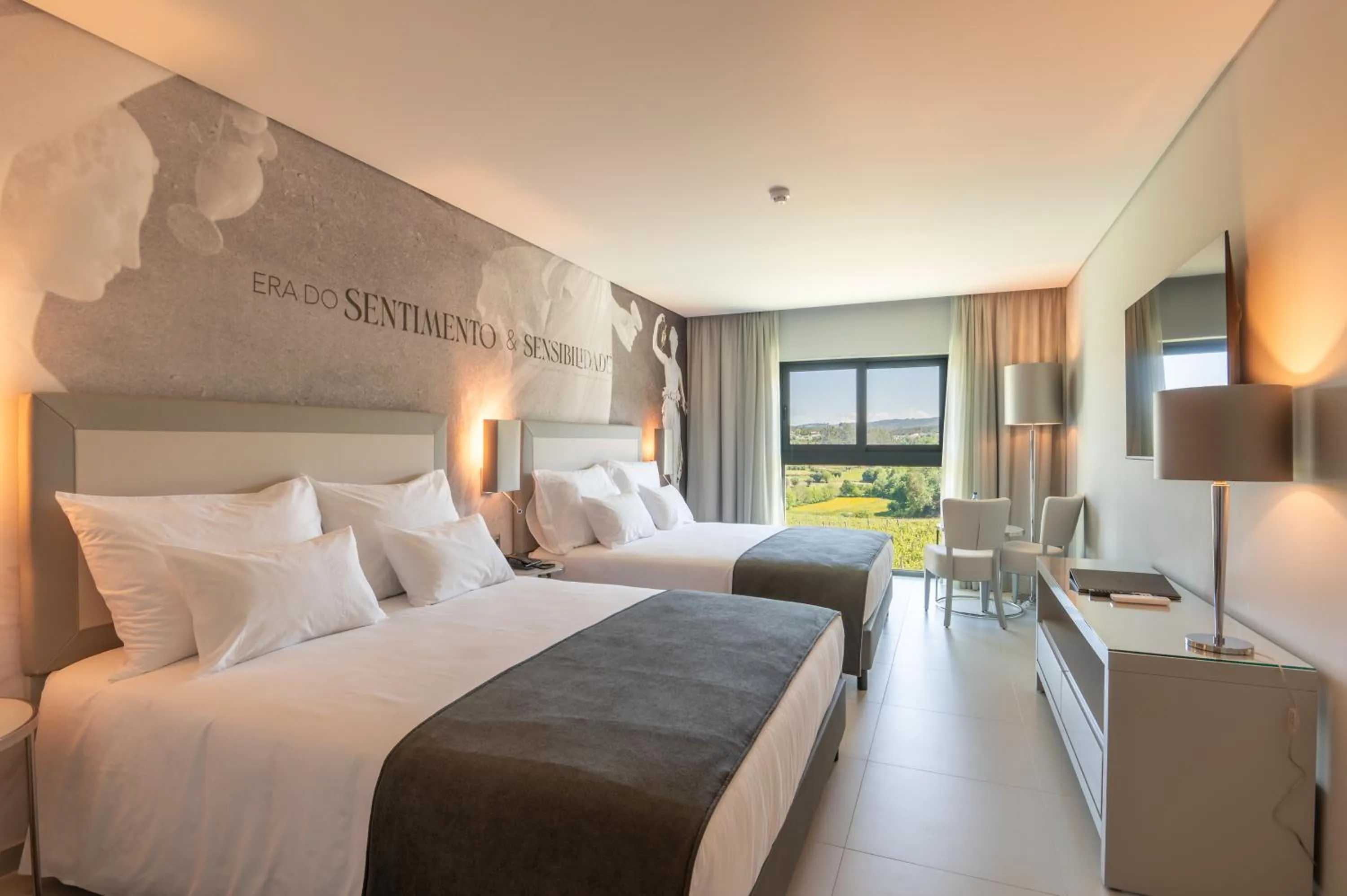 Bedroom, Bed in Vila Gale Collection Ponte de Lima