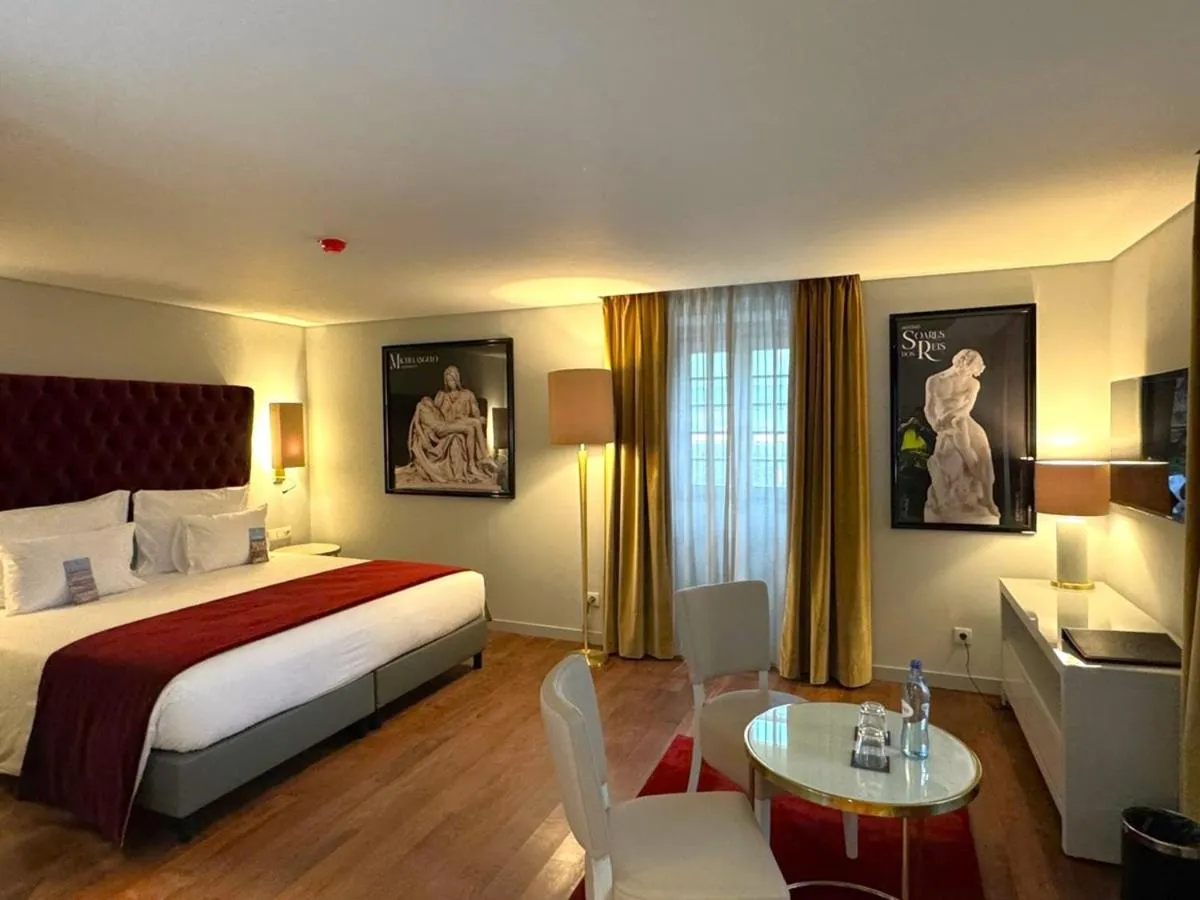 Bedroom, Bed in Vila Gale Collection Ponte de Lima