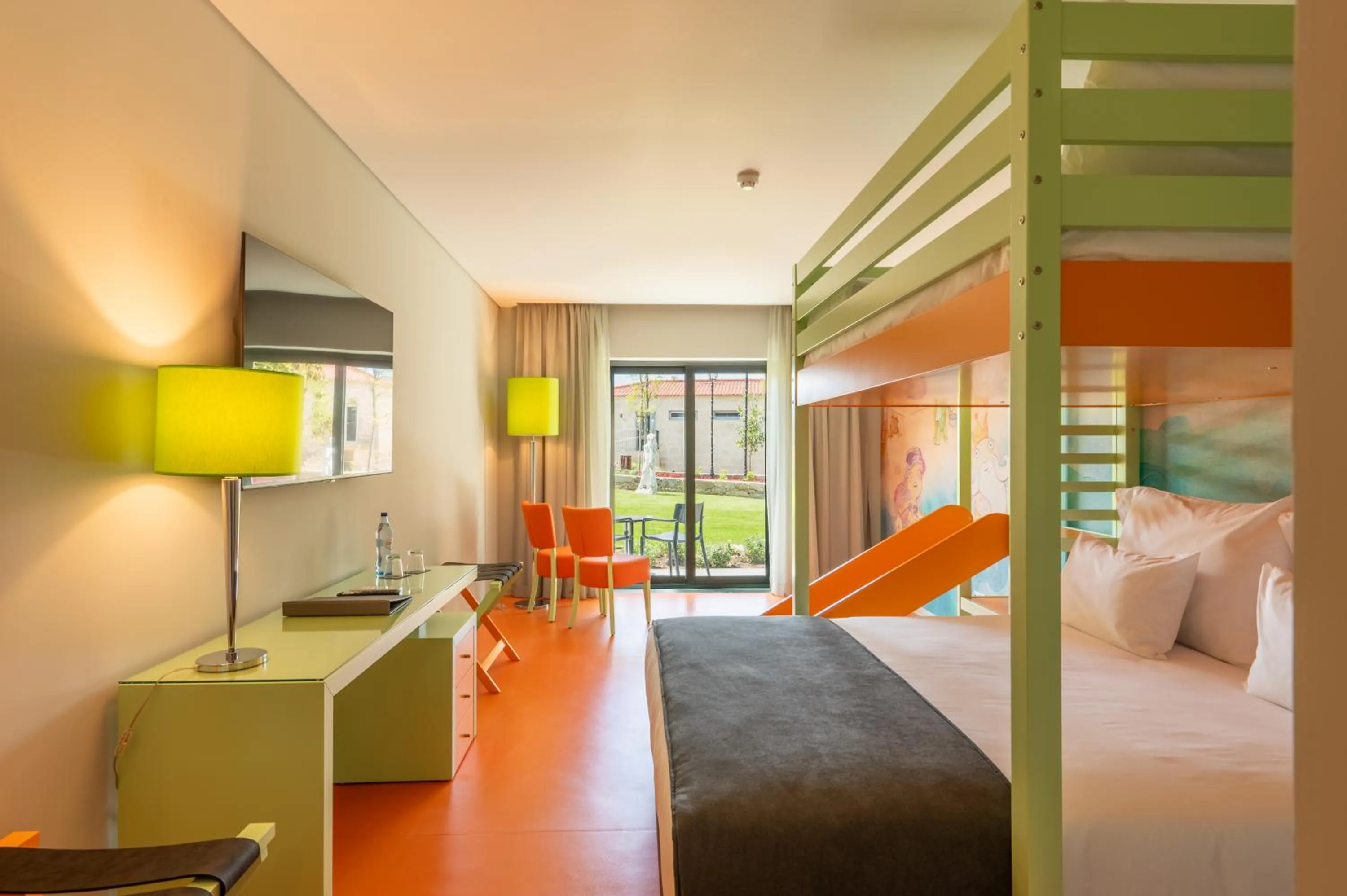 Bedroom, Bed in Vila Gale Collection Ponte de Lima