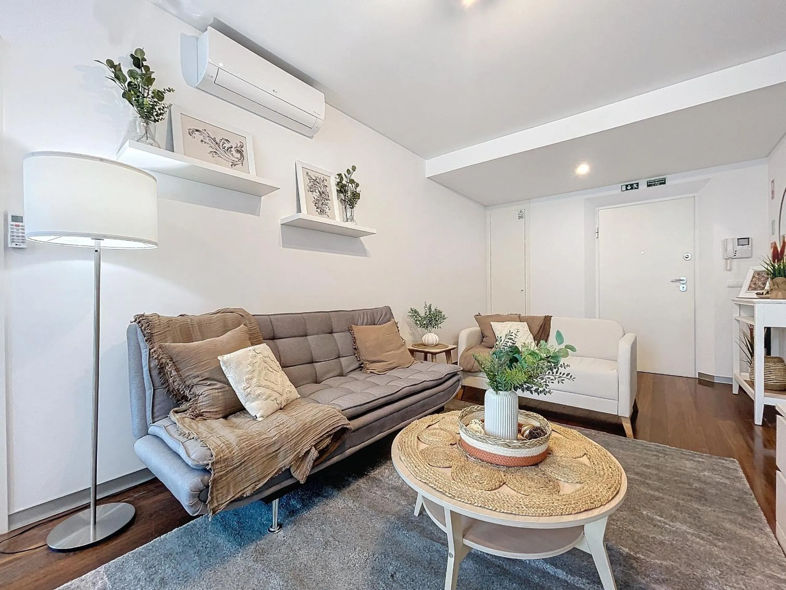 Communal lounge/ TV room in Acanto Loft by Atlantic Holiday