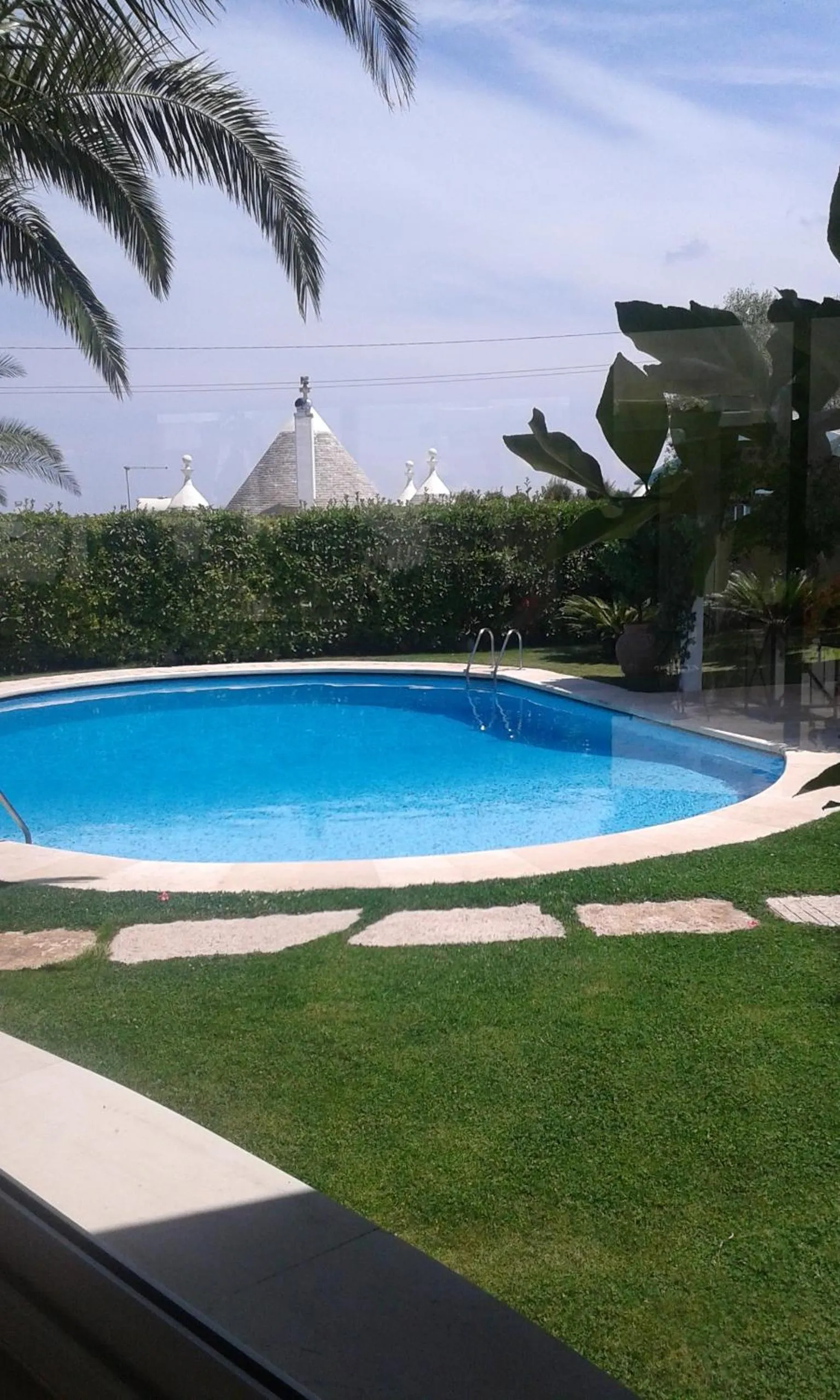 Swimming pool in Villa Caramia