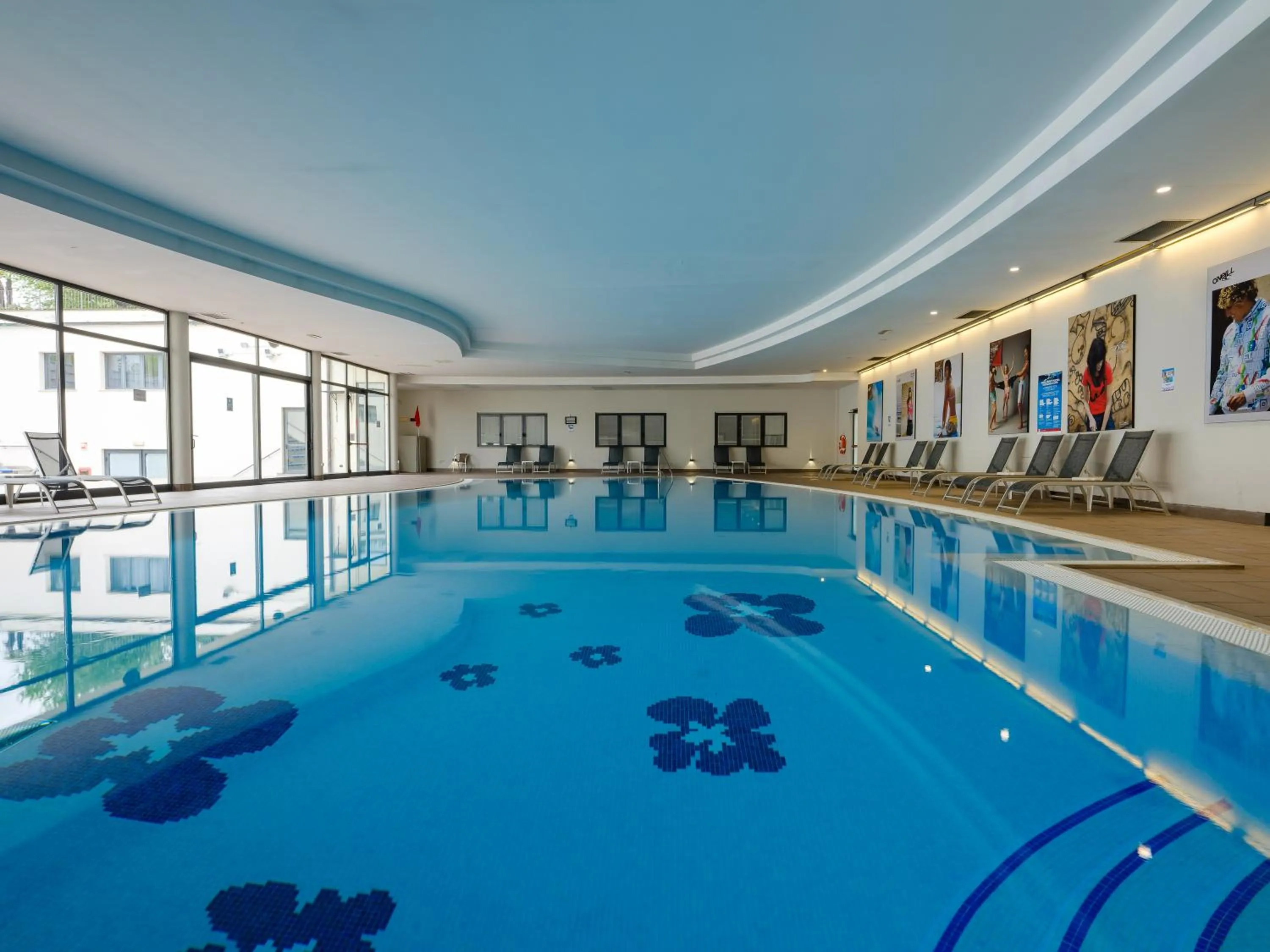 Swimming pool in Parc Hotel