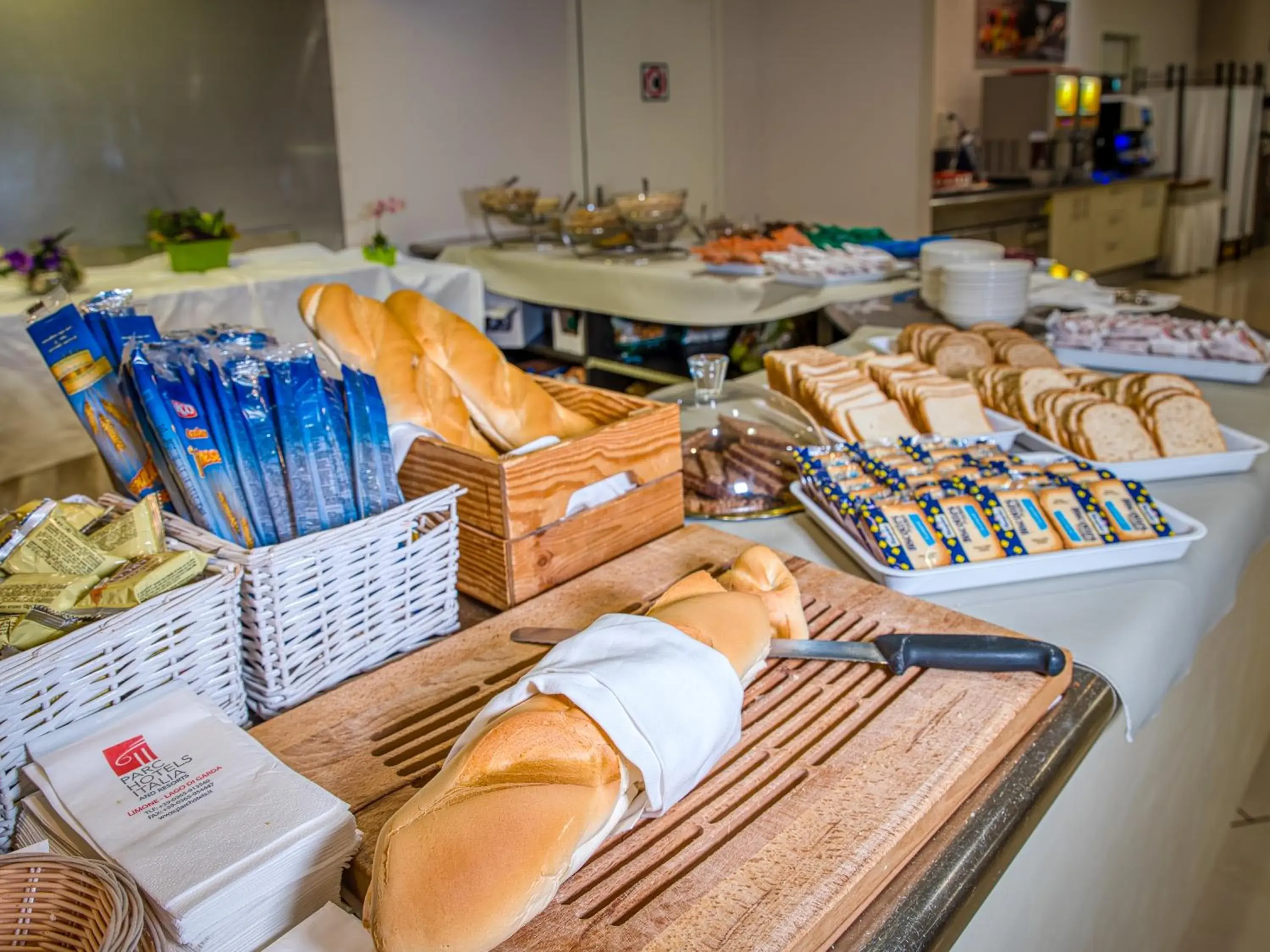 Restaurant/places to eat in Parc Hotel Restaurant/places to eat in Parc Hotel