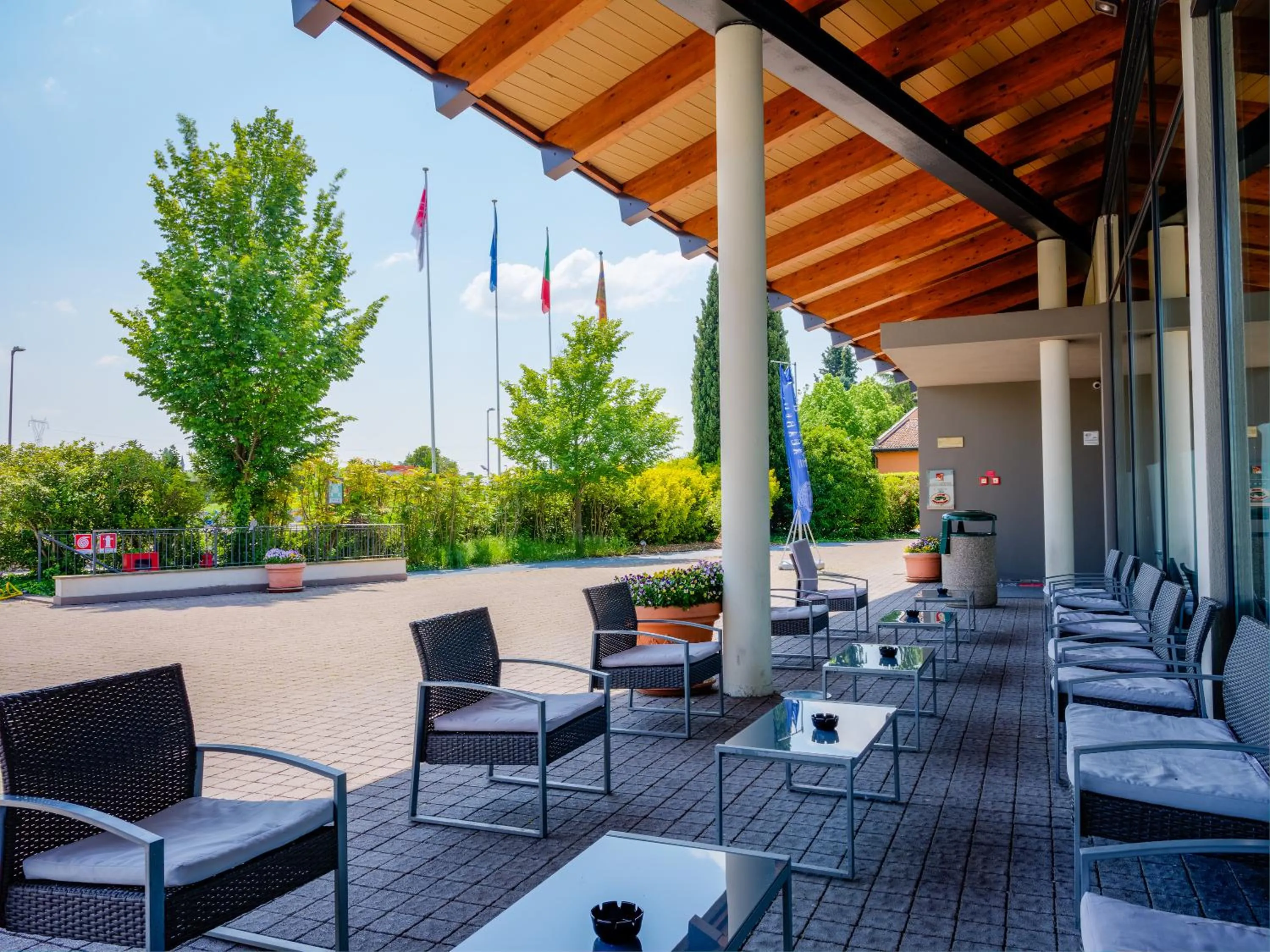 Facade/entrance in Parc Hotel