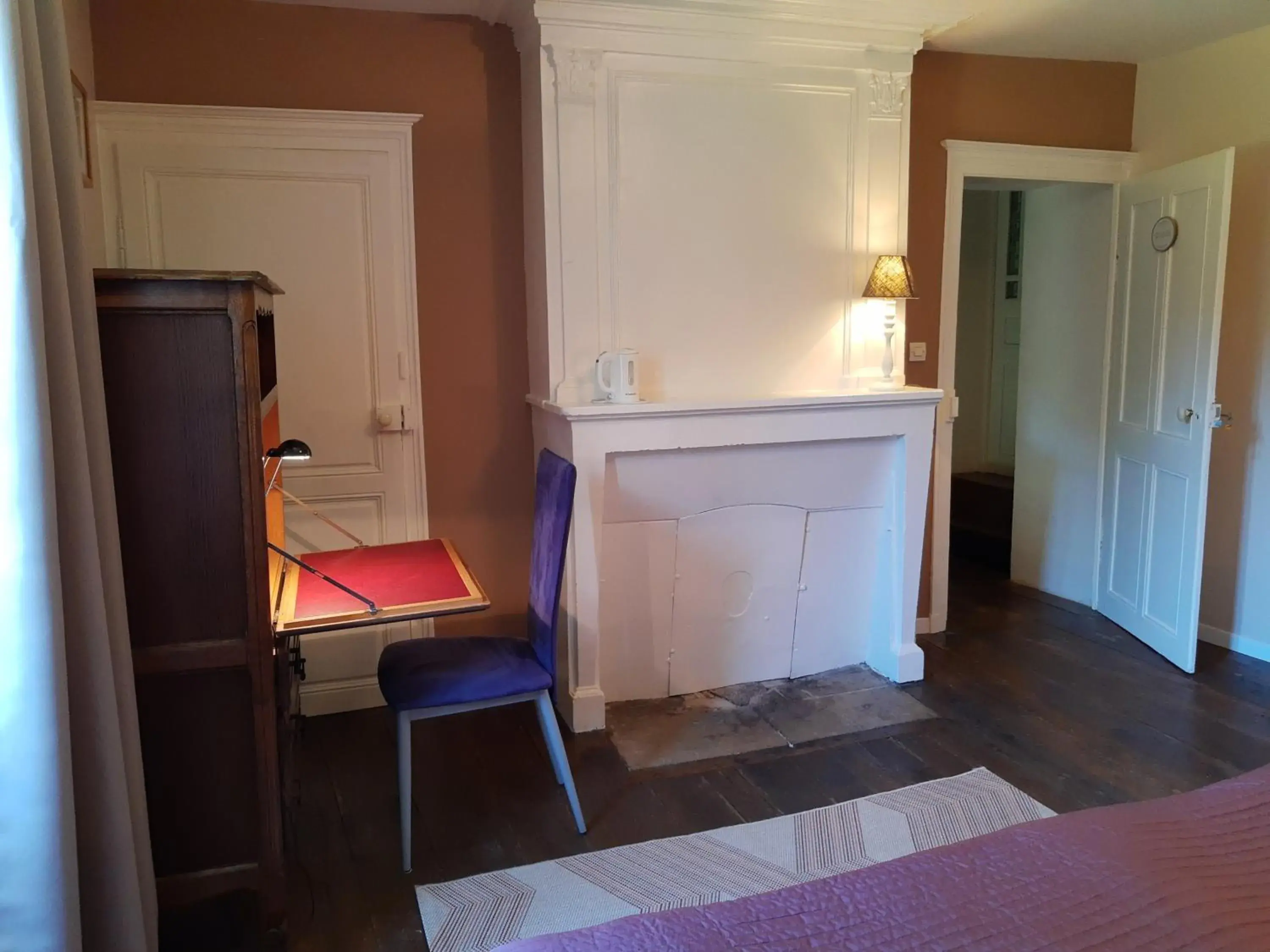 Double Room with Shower in Moulin de la Fleuristerie Double Room with Shower in Moulin de la Fleuristerie