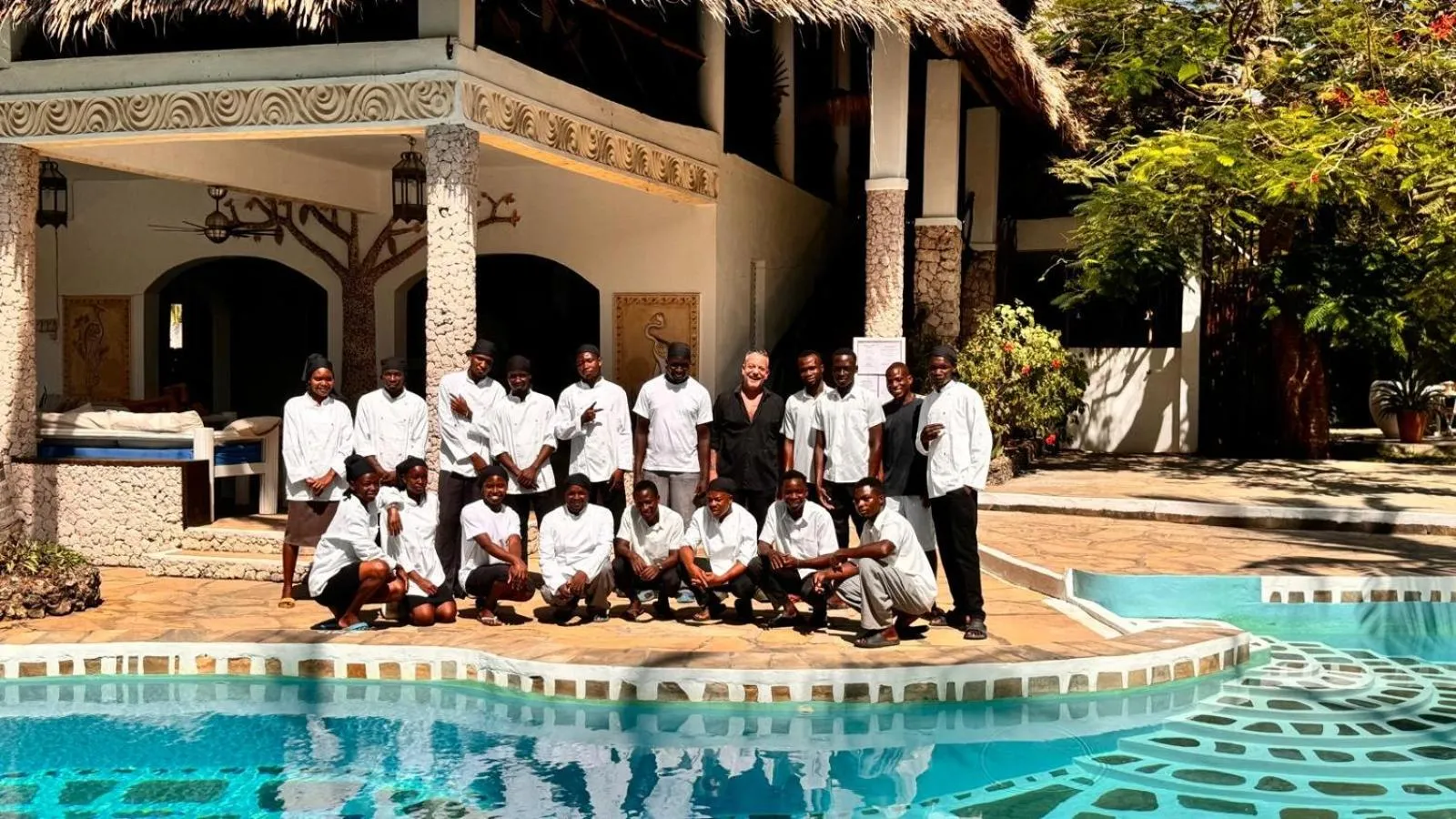 Restaurant/places to eat in Aquarius Club