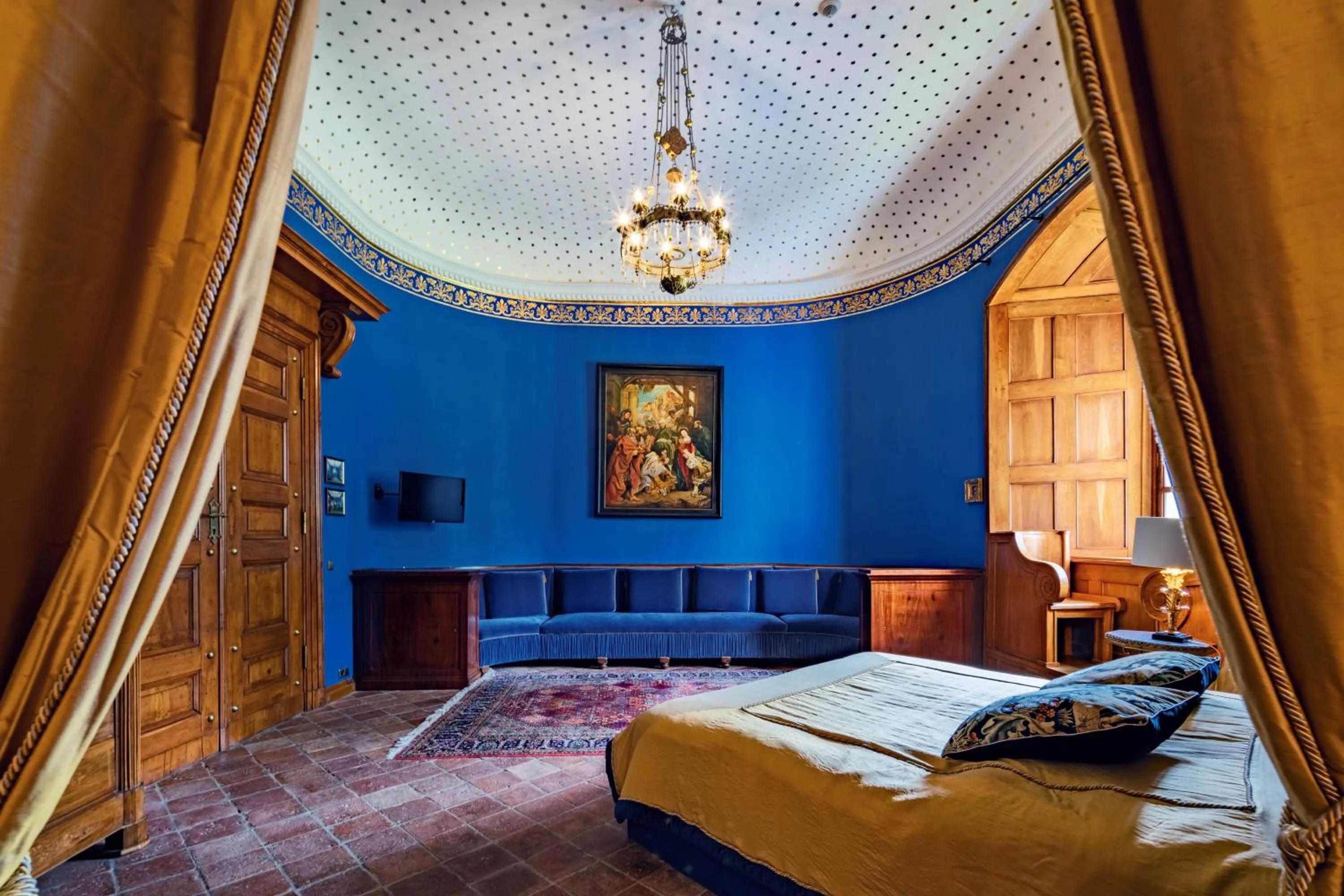 Bed in Zamek Karpniki Schloss Fischbach