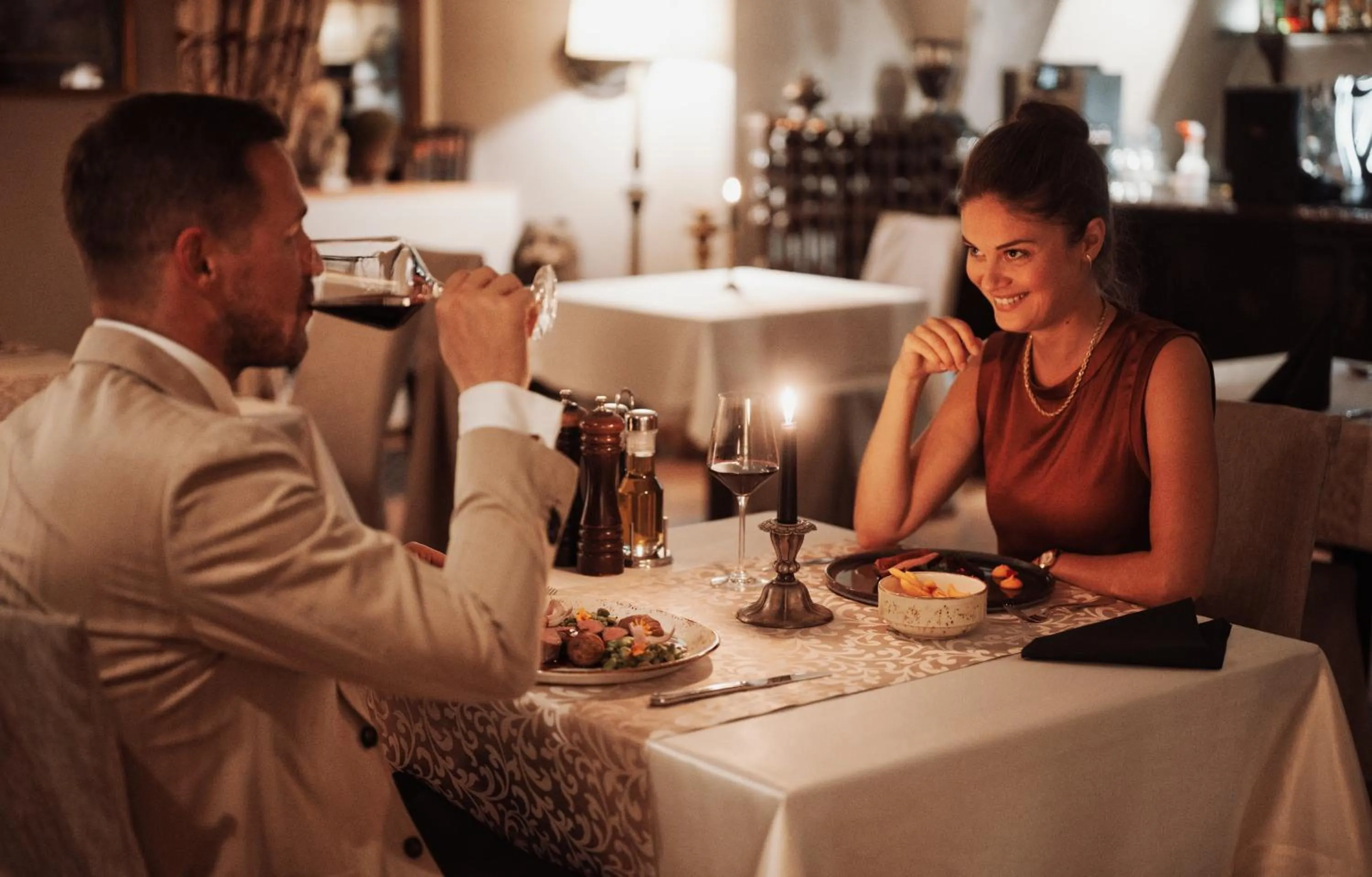 Zamek Karpniki Schloss Fischbach