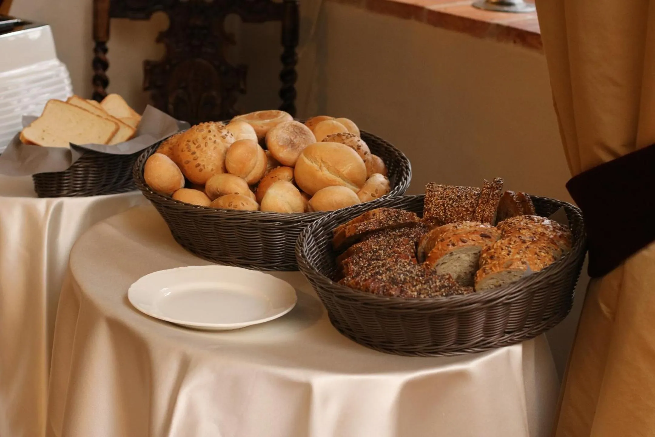 Food and drinks in Zamek Karpniki Schloss Fischbach