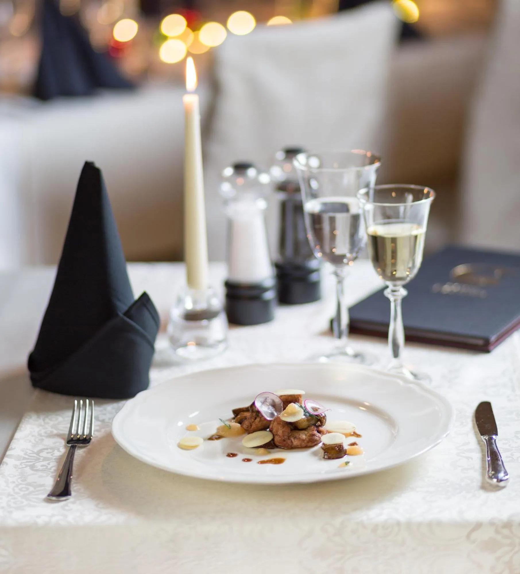 Restaurant/places to eat in Zamek Karpniki Schloss Fischbach