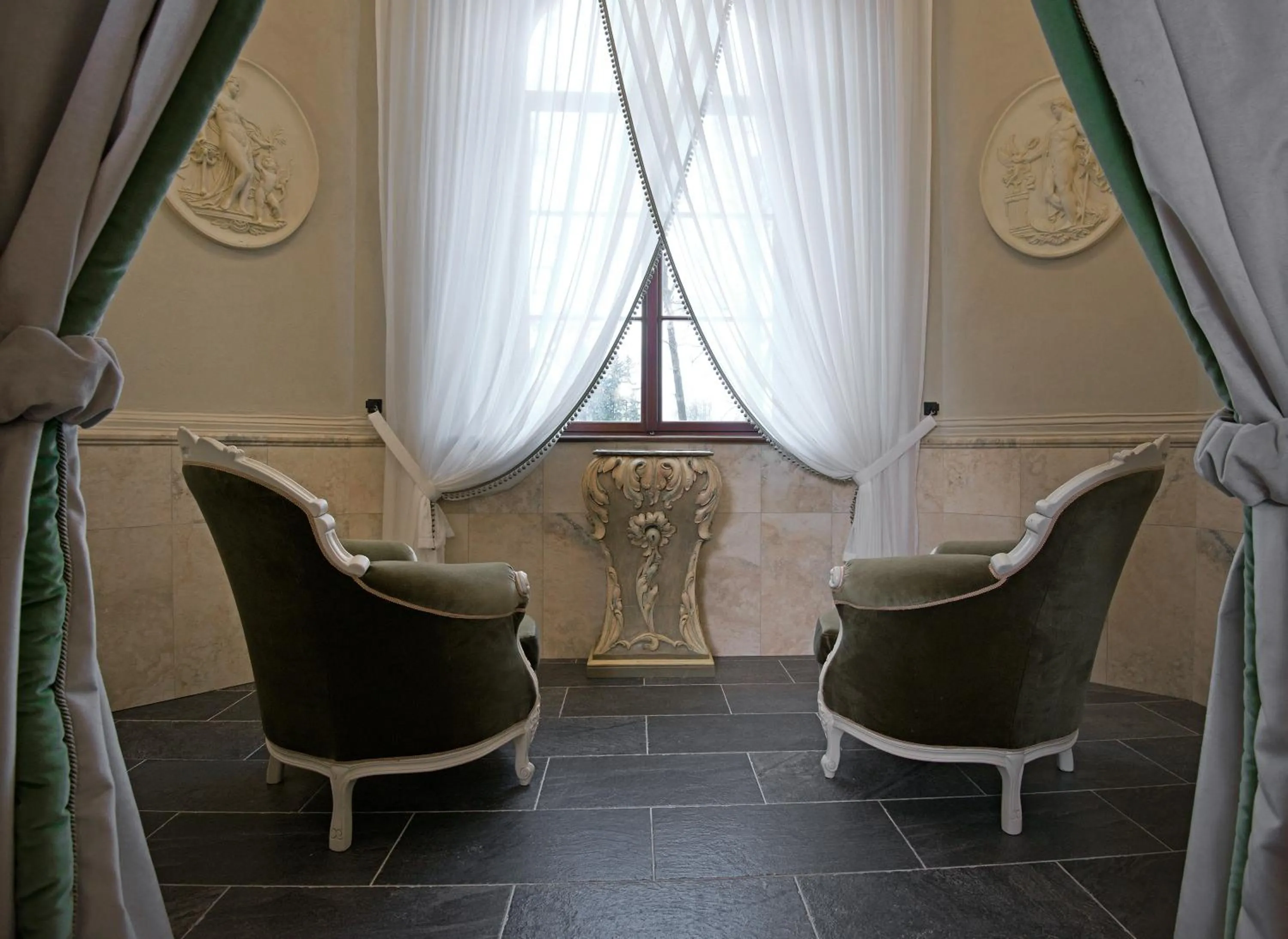 Photo of the whole room in Zamek Karpniki Schloss Fischbach