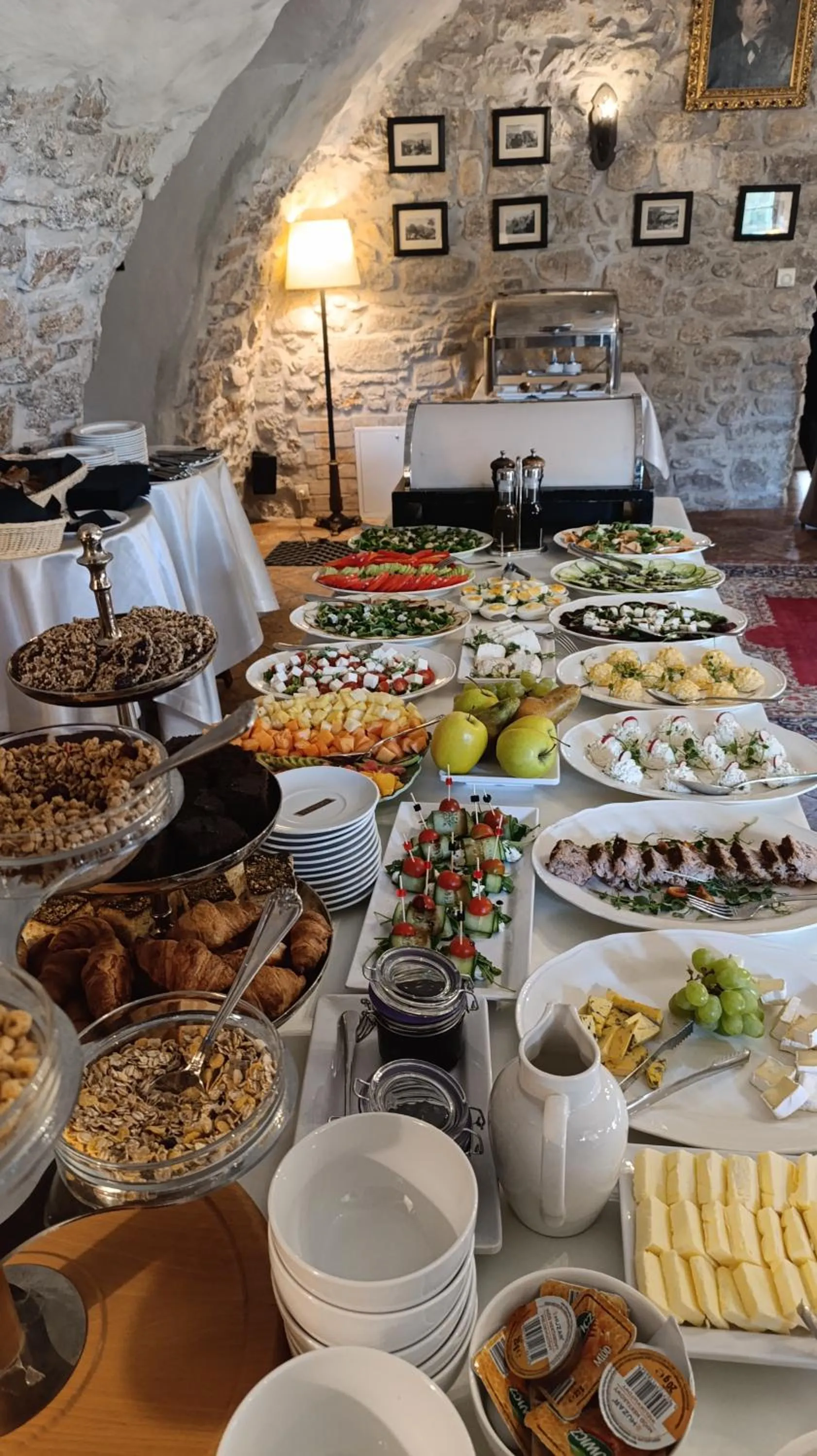 Zamek Karpniki Schloss Fischbach