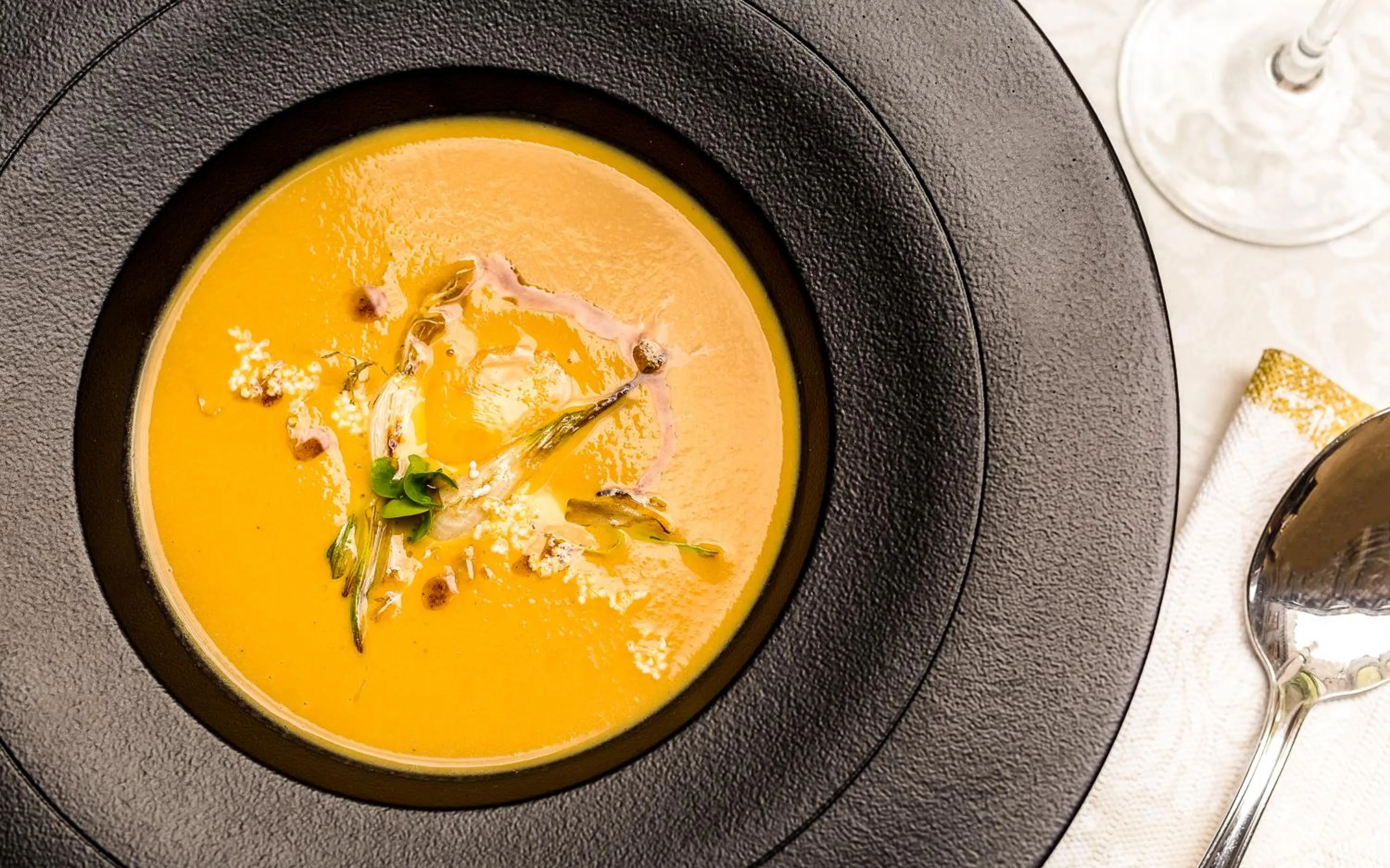 Restaurant/places to eat in Zamek Karpniki Schloss Fischbach